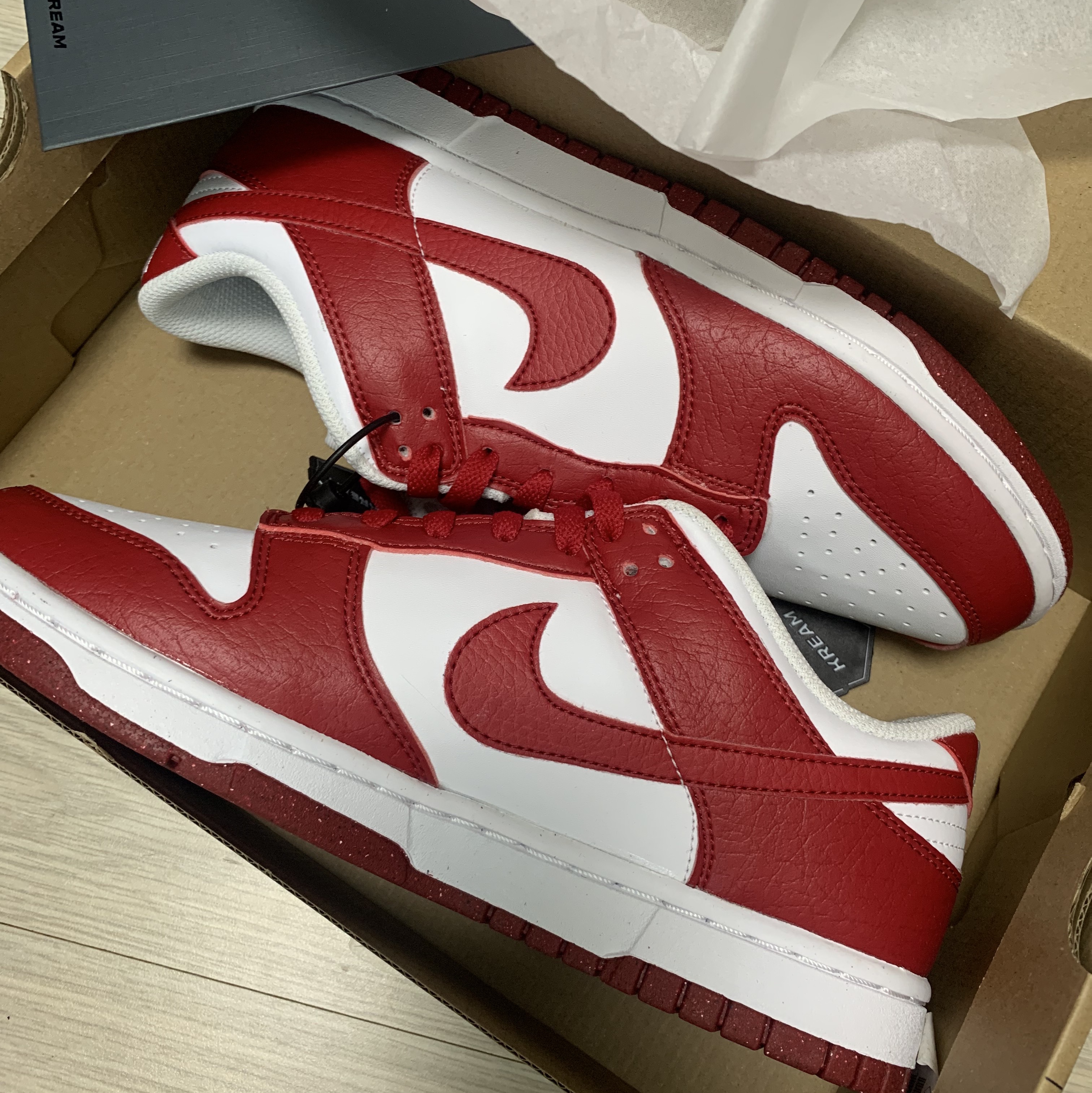 (W) Nike Dunk Low Next Nature Gym Red 착용 스타일