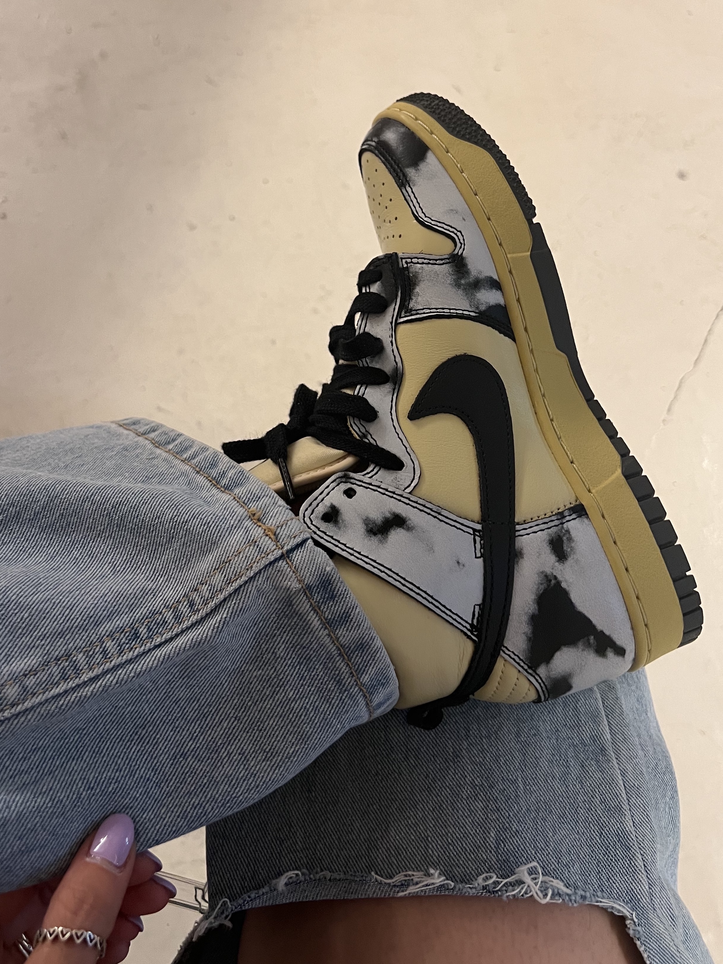 Nike Dunk High 1985 SP Black Acid Wash, (W) Nike Dunk Low LX Banana 착용 스타일 - 1