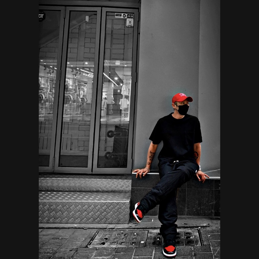 Jordan 1 Retro High OG Patent Bred, Nike x Fear of God Warm Up Pants Off Noir 착용 스타일 - 1