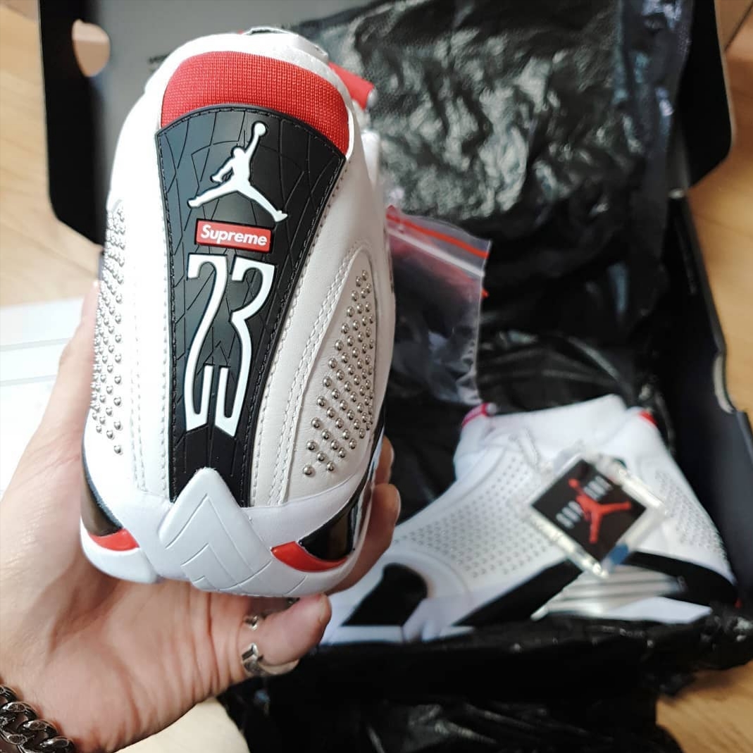 Jordan 14 x Supreme Retro White 착용 스타일 - 1