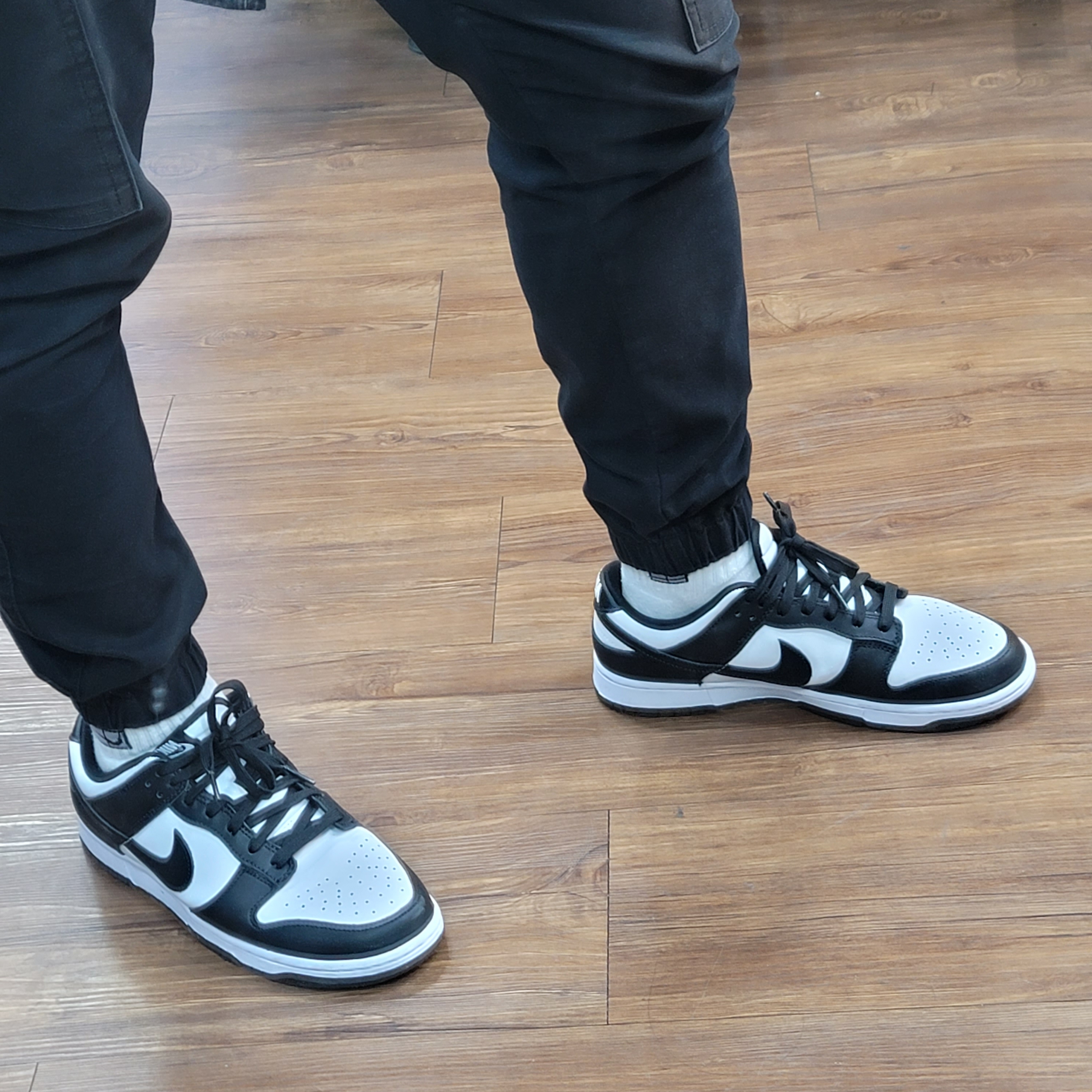 Nike Dunk Low Retro Black 착용 스타일