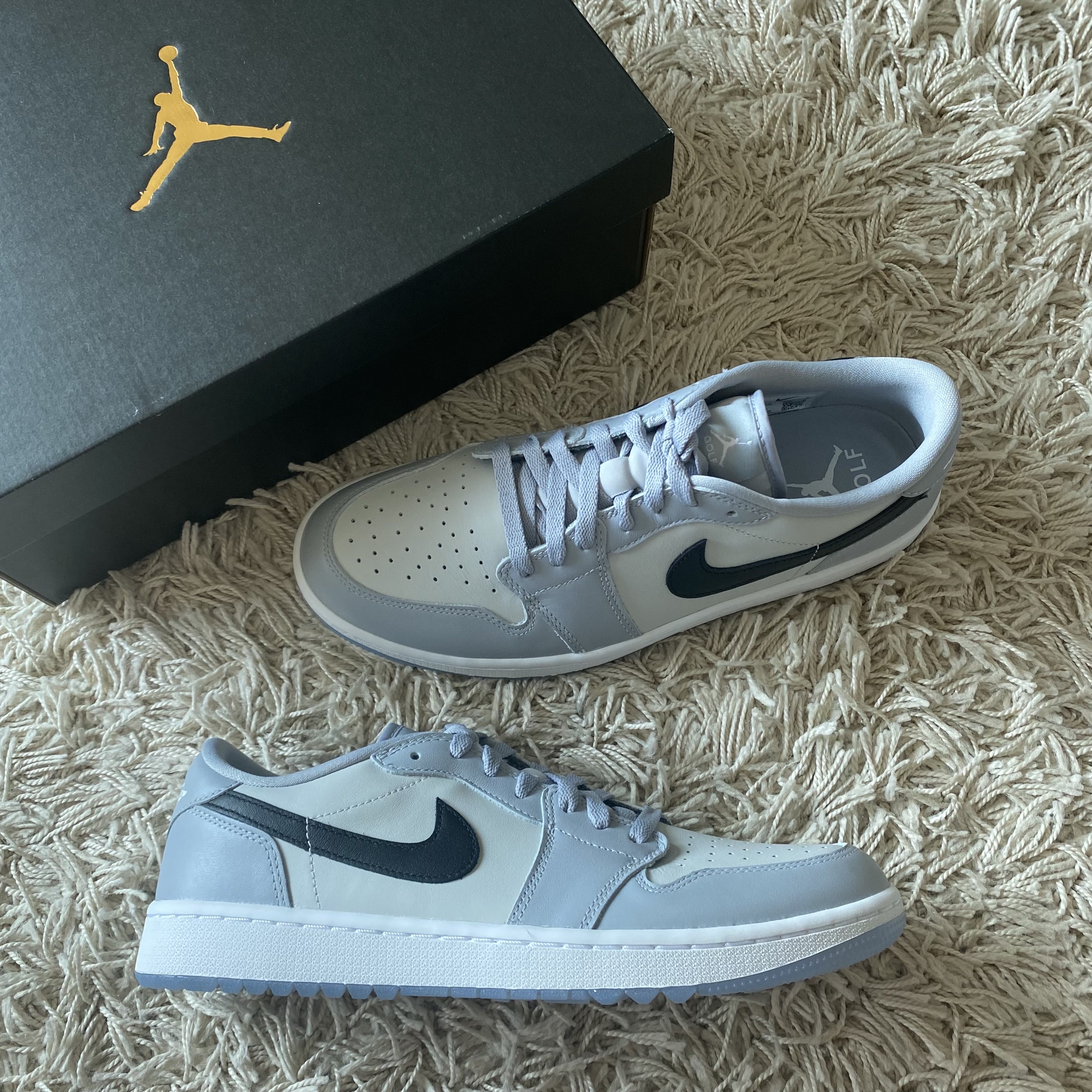 Jordan 1 Low Golf Wolf Grey 착용 스타일