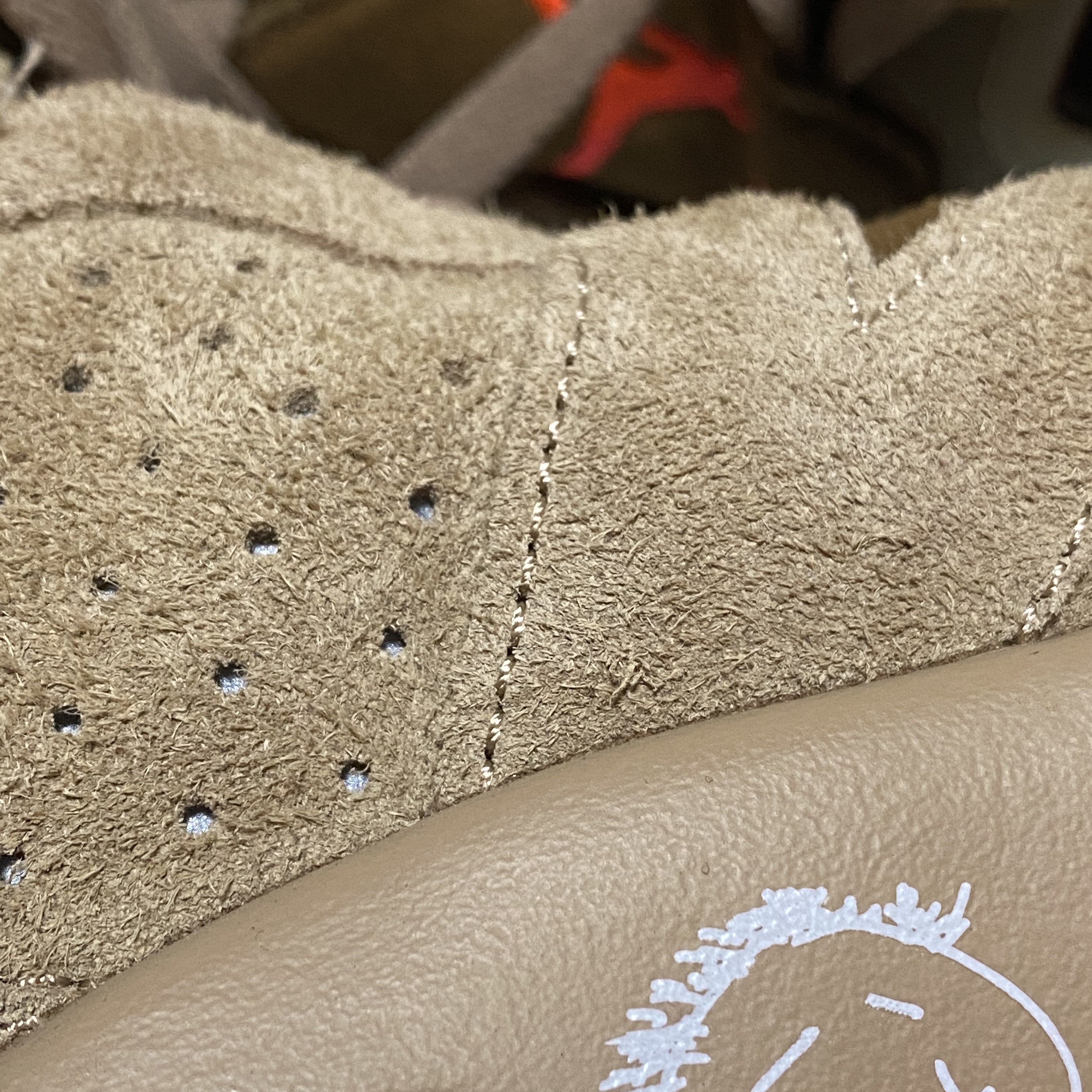 Jordan 6 x Travis Scott Retro SP British Khaki 착용 스타일