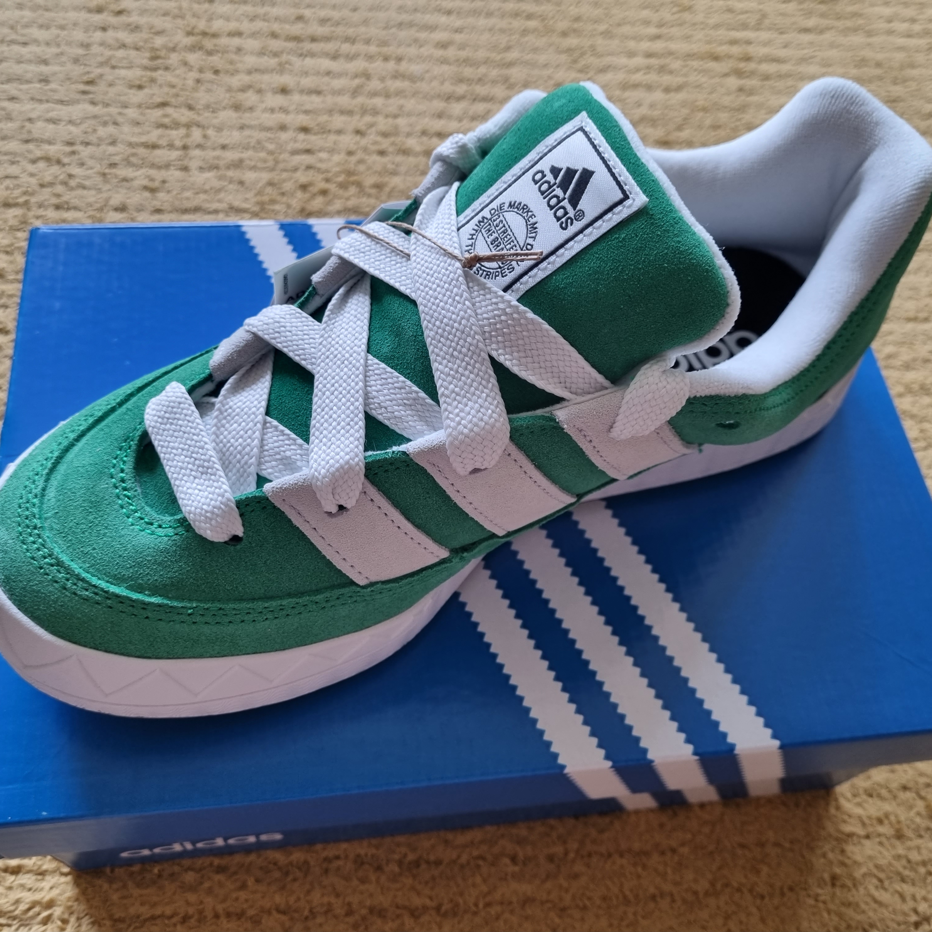 Adidas Adimatic Green, Adidas x Jamal Smith Adimatic Black Orange Rush 착용 스타일 - 2
