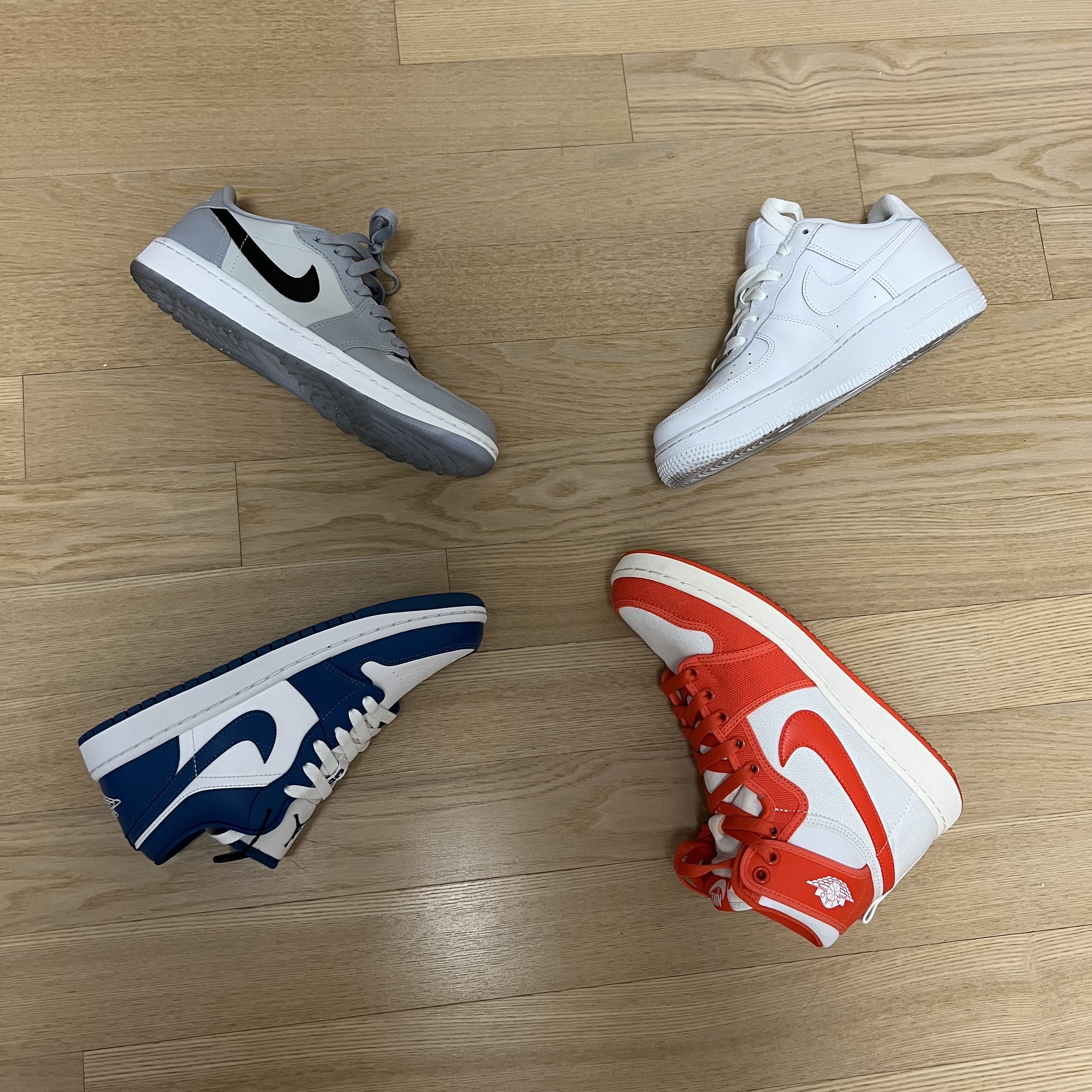 Jordan 1 KO Rush Orange, (W) Jordan 1 Low White Dark Marina Blue 착용 스타일 - 1