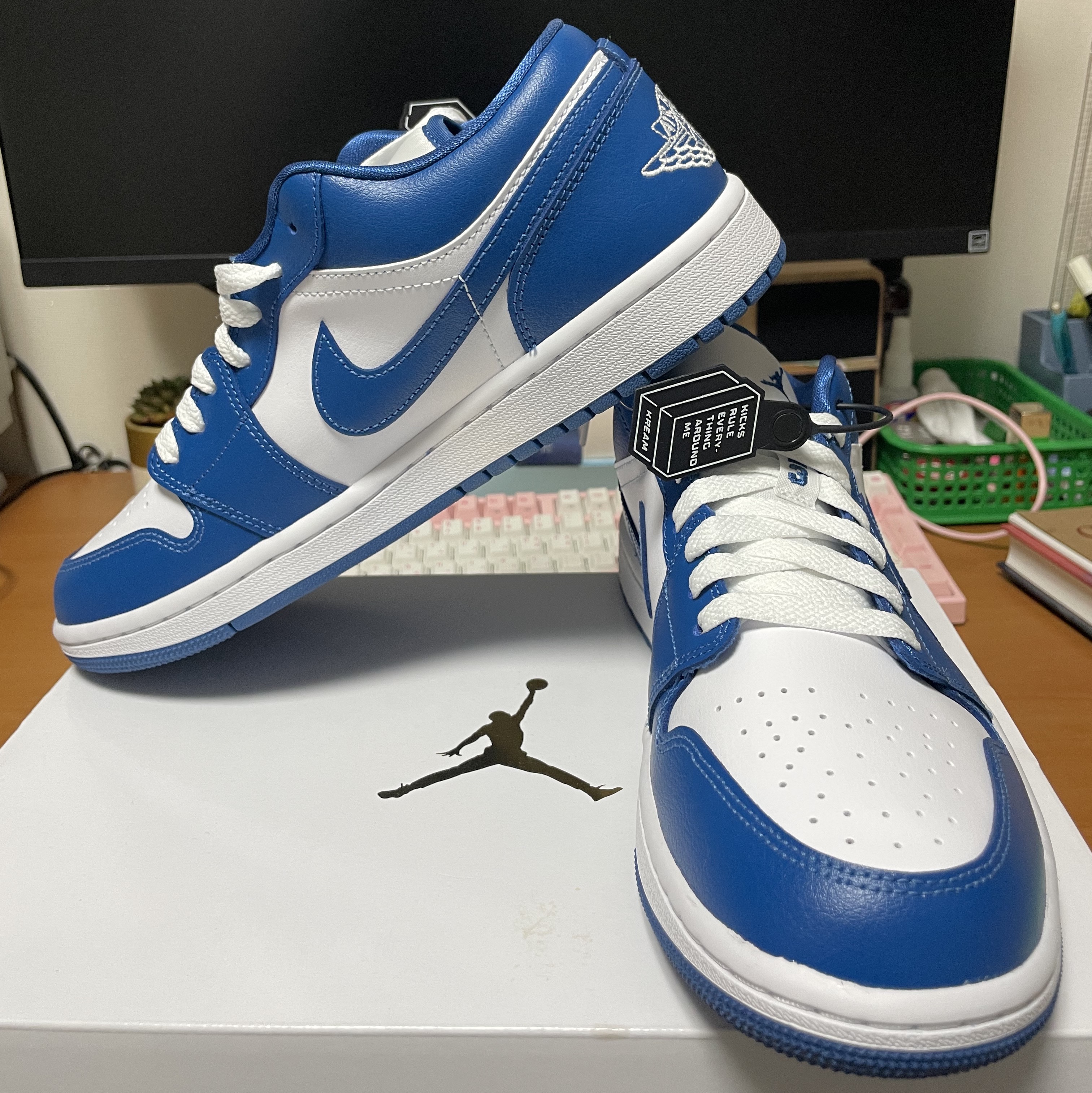 (W) Jordan 1 Low White Dark Marina Blue 착용 스타일