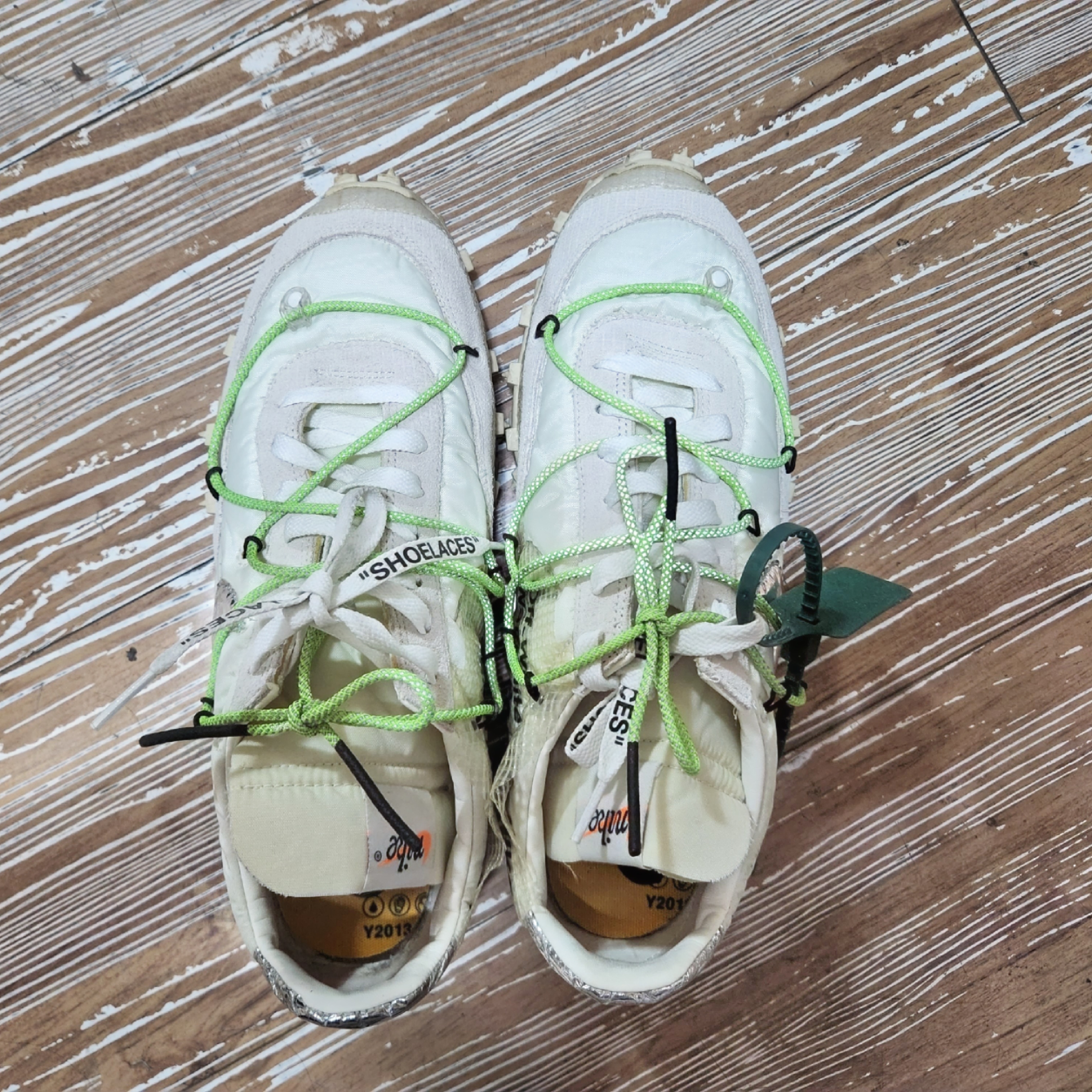 (W) Nike x Off-White Waffle Racer White 착용 스타일 - 3