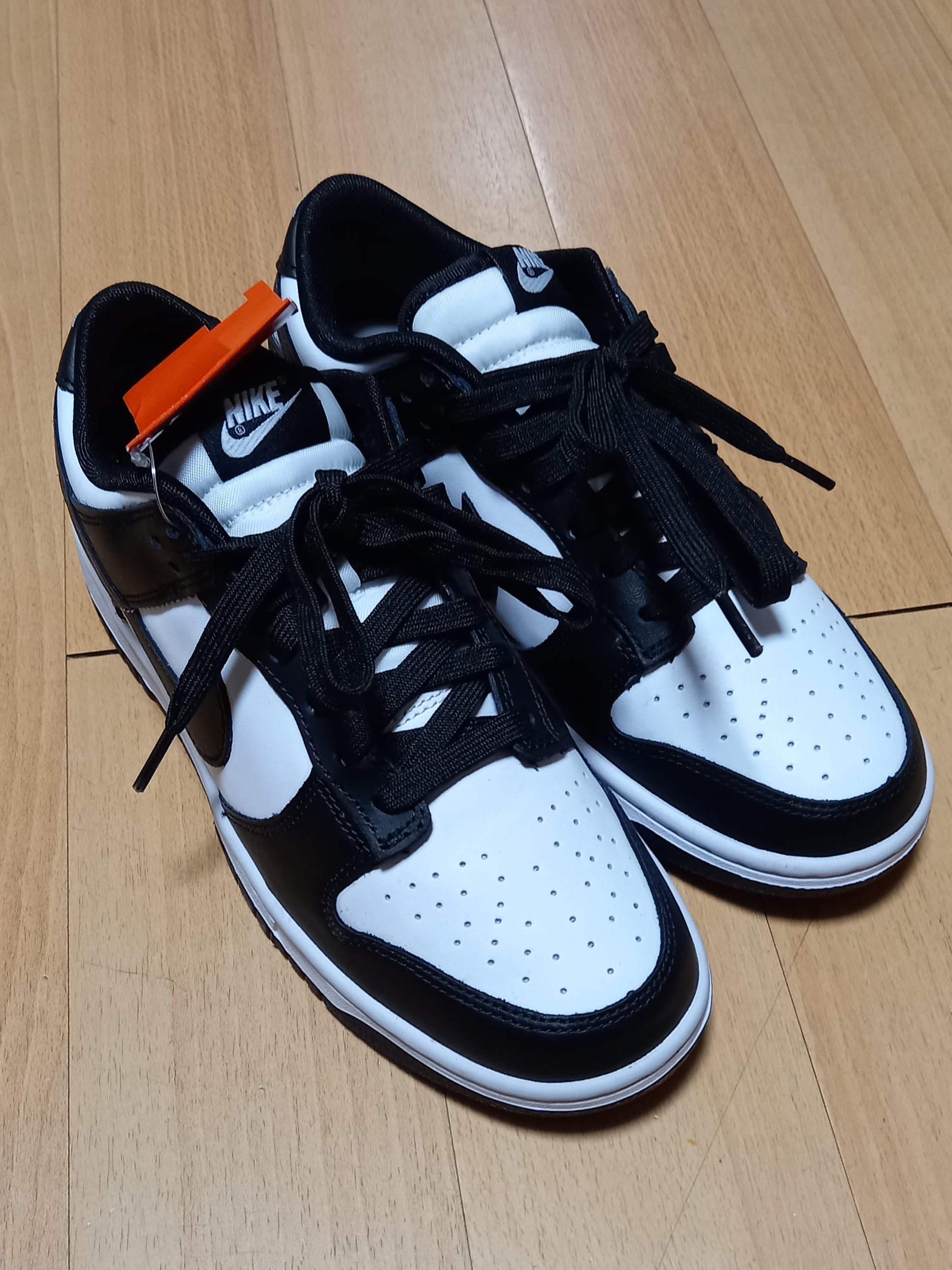Nike Dunk Low Retro Black 착용 스타일