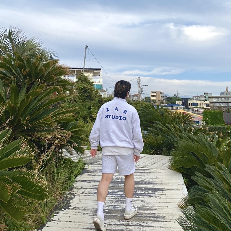IAB Studio Half Zip Pullover Light Gray, Vans Checkerboard Comfycush One Marshmallow 착용 스타일