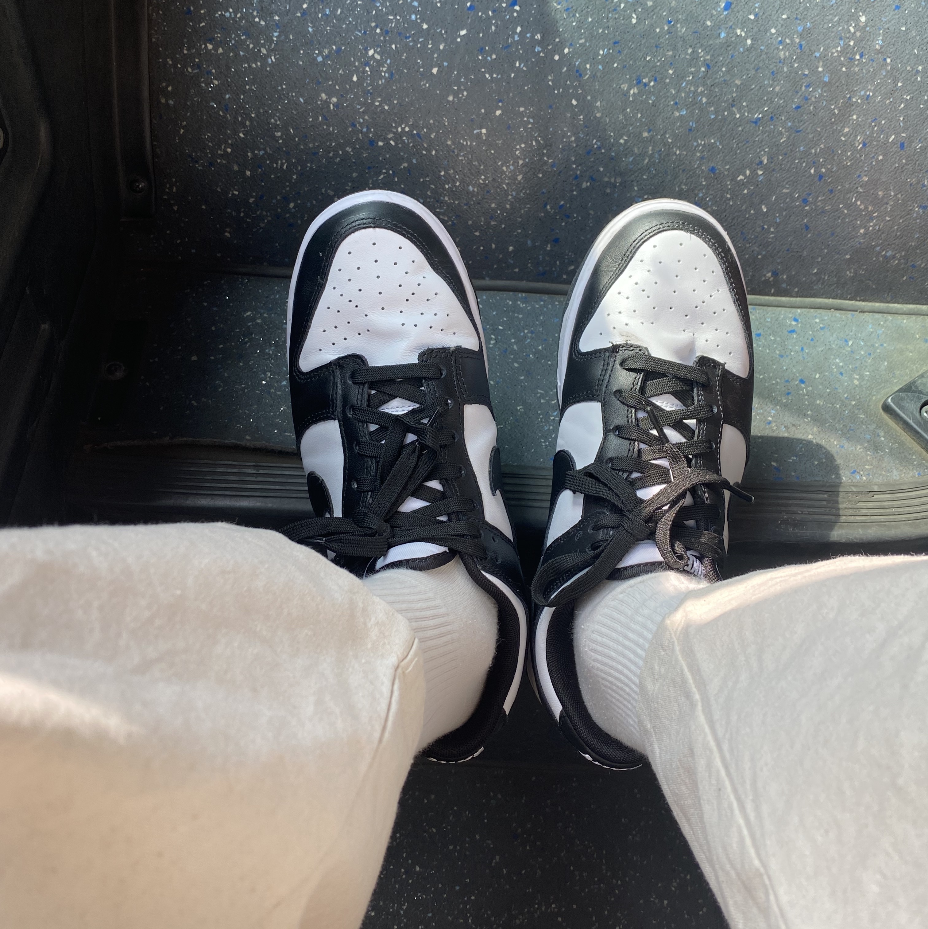 Nike Dunk Low Retro Black 착용 스타일
