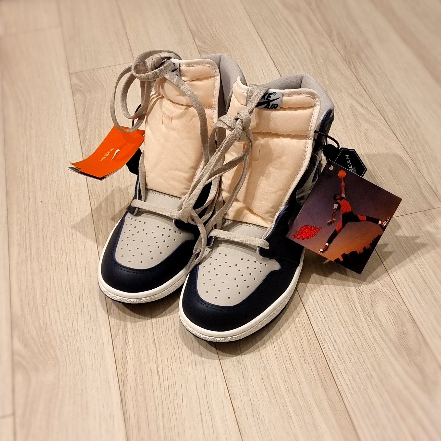 Jordan 1 High 85 College Navy 착용 스타일 - 3