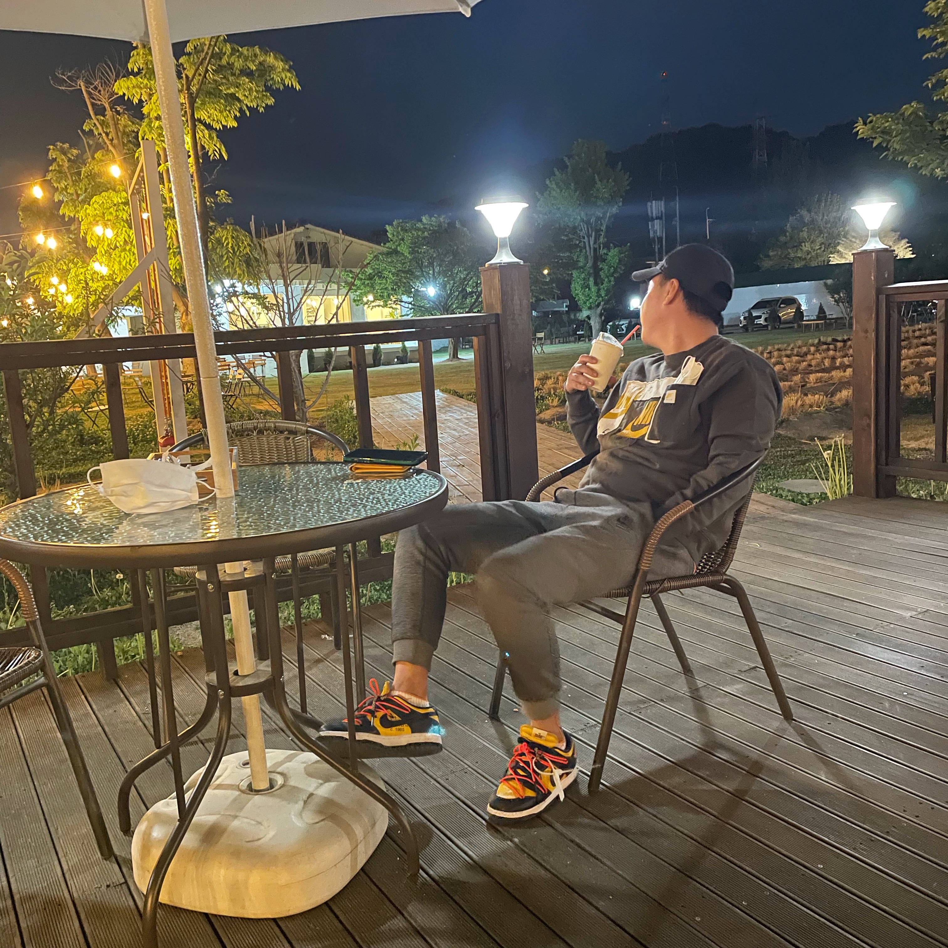 Nike x Off-White Dunk Low University Gold Midnight Navy 착용 스타일
