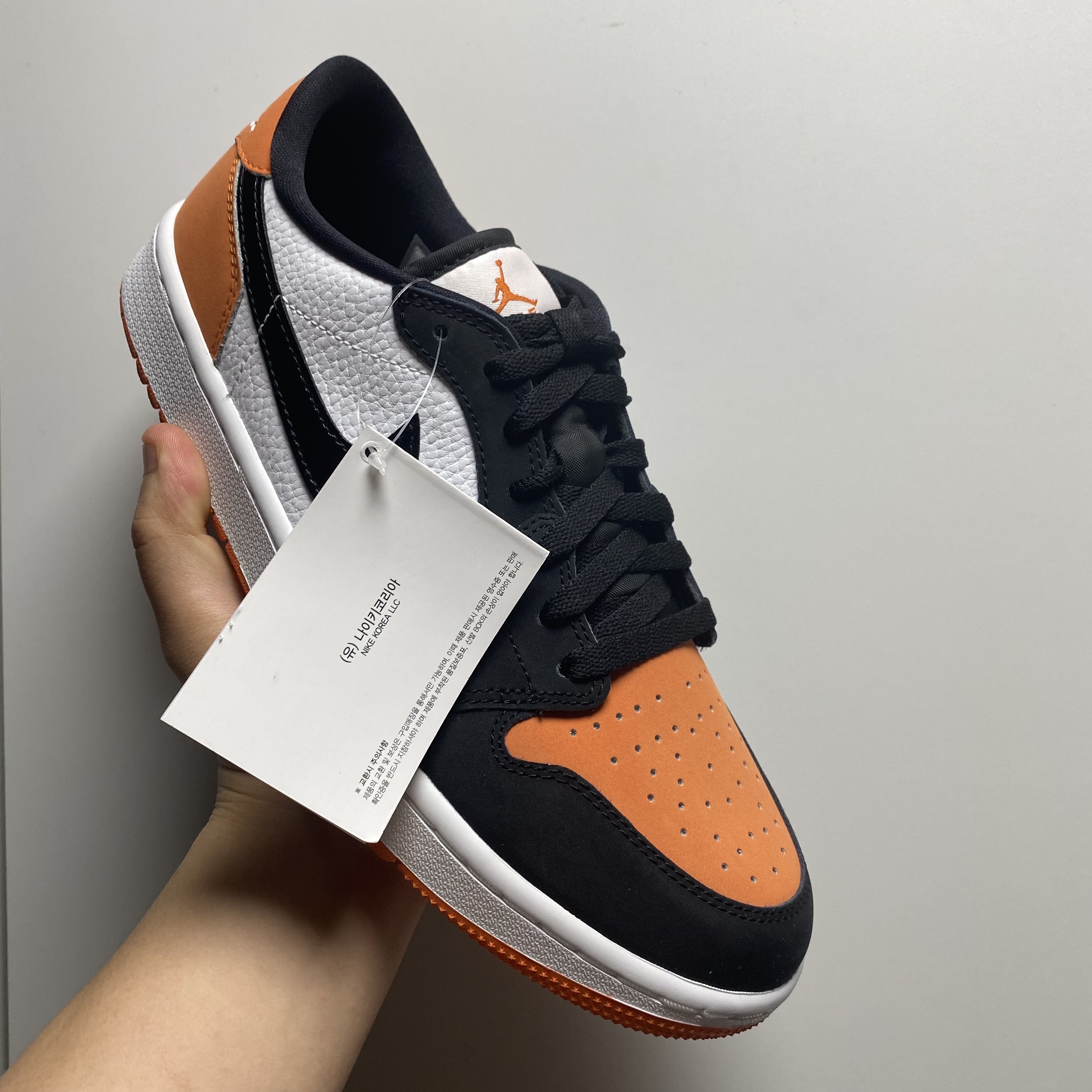 Jordan 1 Low Golf Starfish 착용 스타일