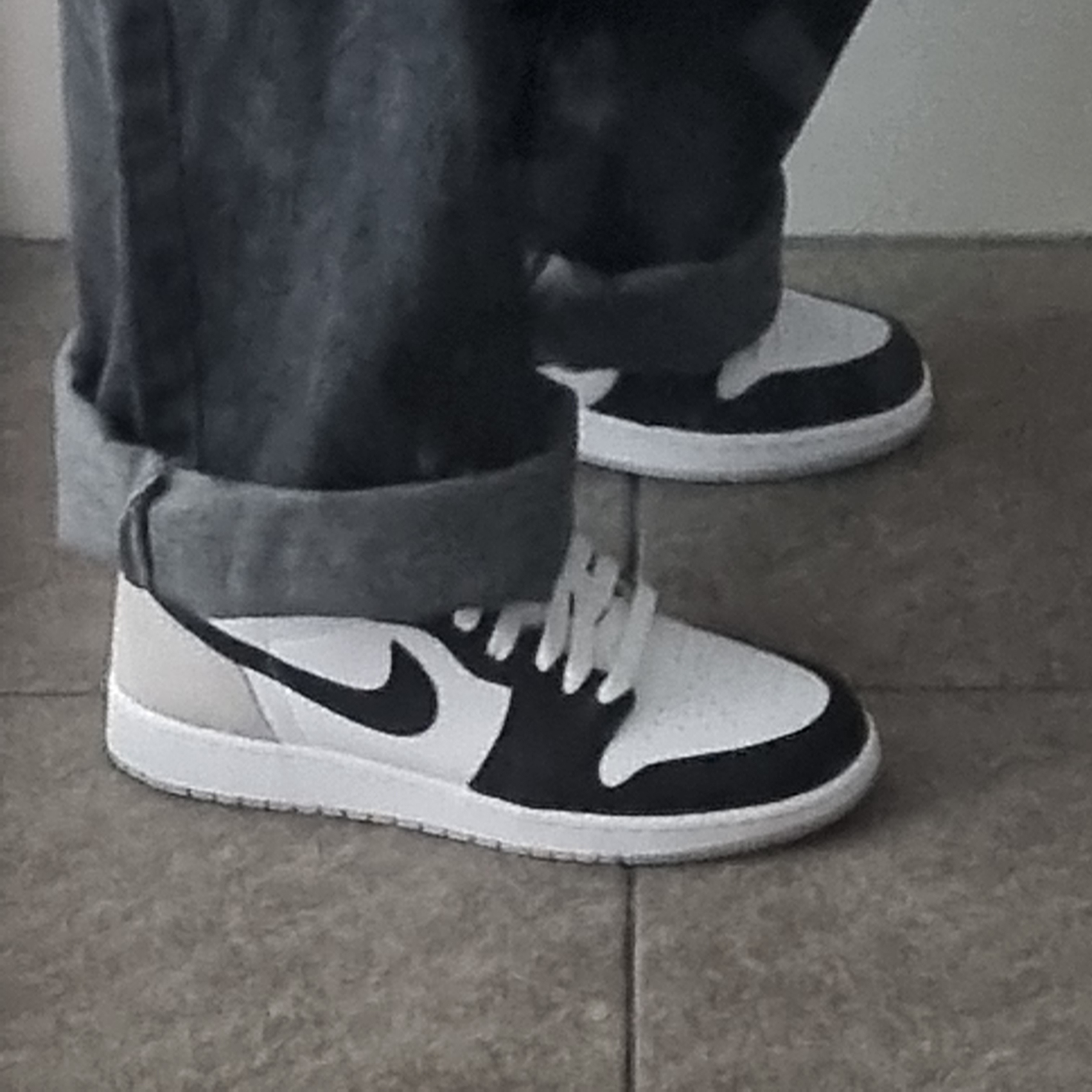 (GS) Jordan 1 Retro High OG Bleached Coral 착용 스타일 - 1