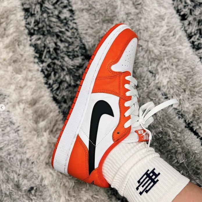 Jordan 1 Low OG Starfish, (W) Jordan 1 Low OG Starfish 착용 스타일 - 3