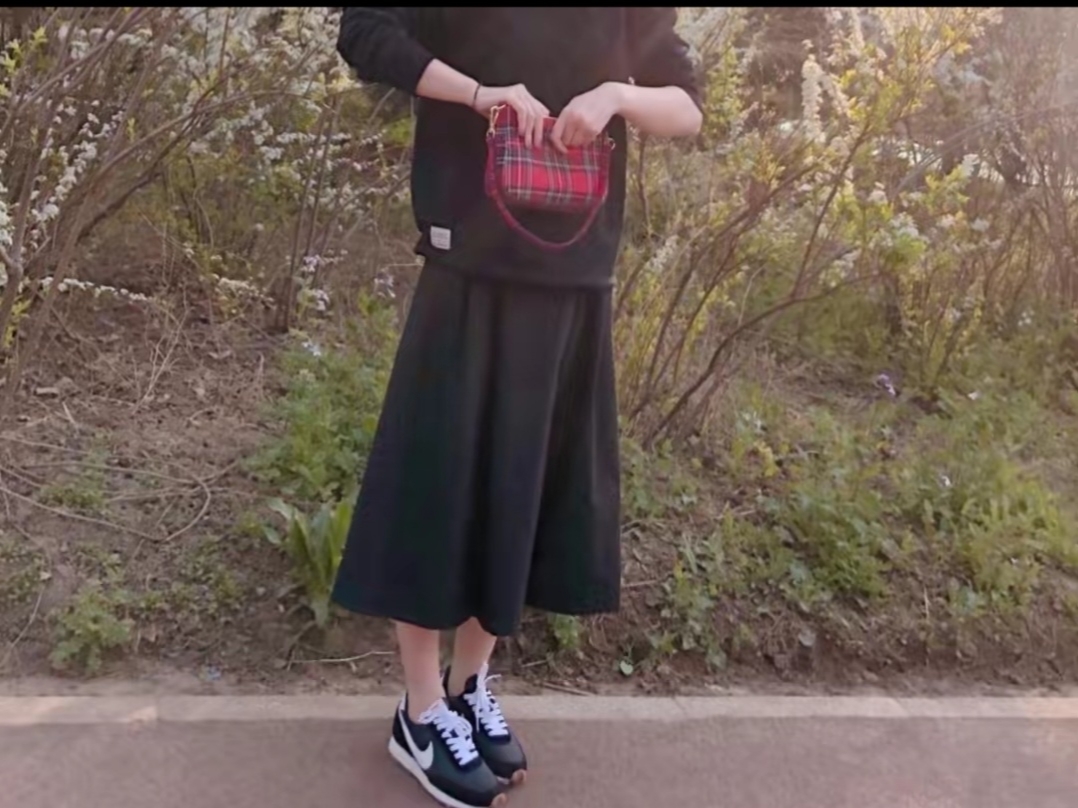 (W) Nike Daybreak Black White 착용 스타일