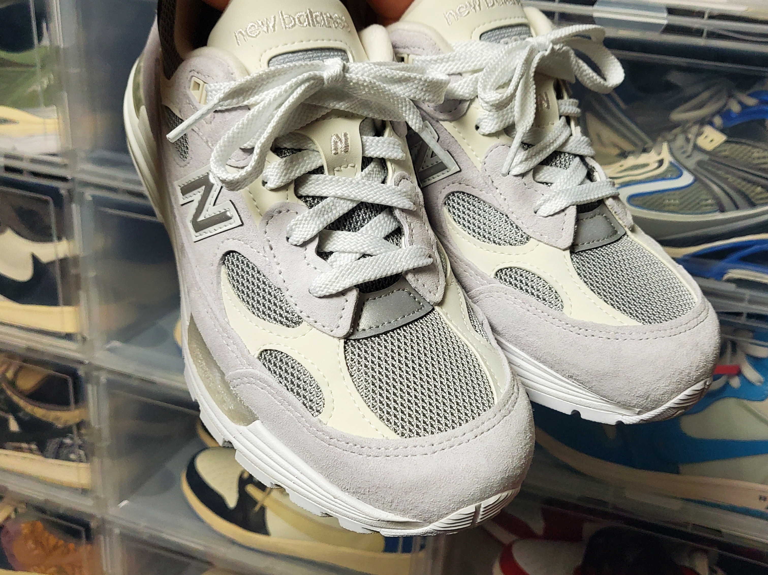 New Balance 992 Made in USA White Silver 착용 스타일 - 5