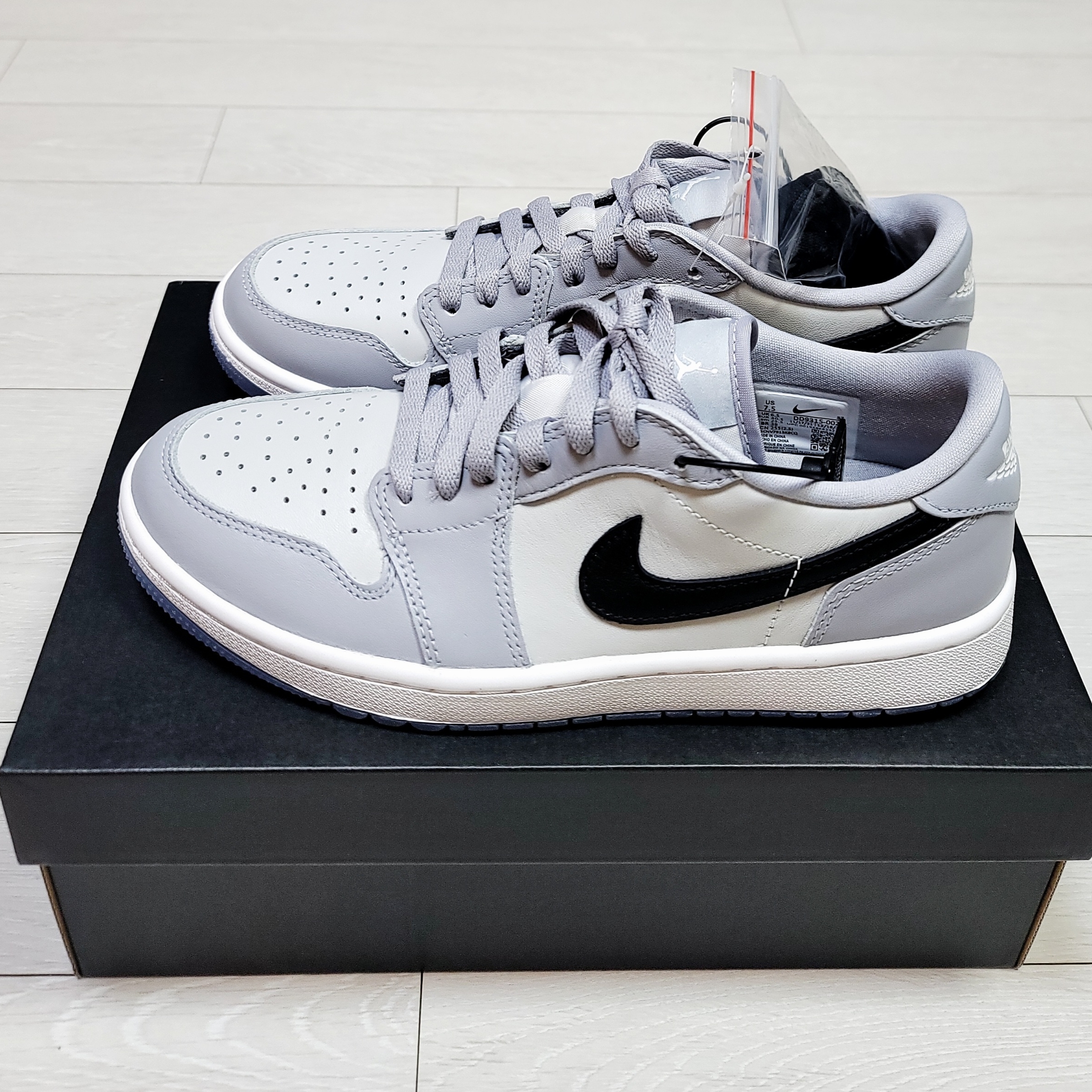 Jordan 1 Low Golf Wolf Grey 착용 스타일 - 1