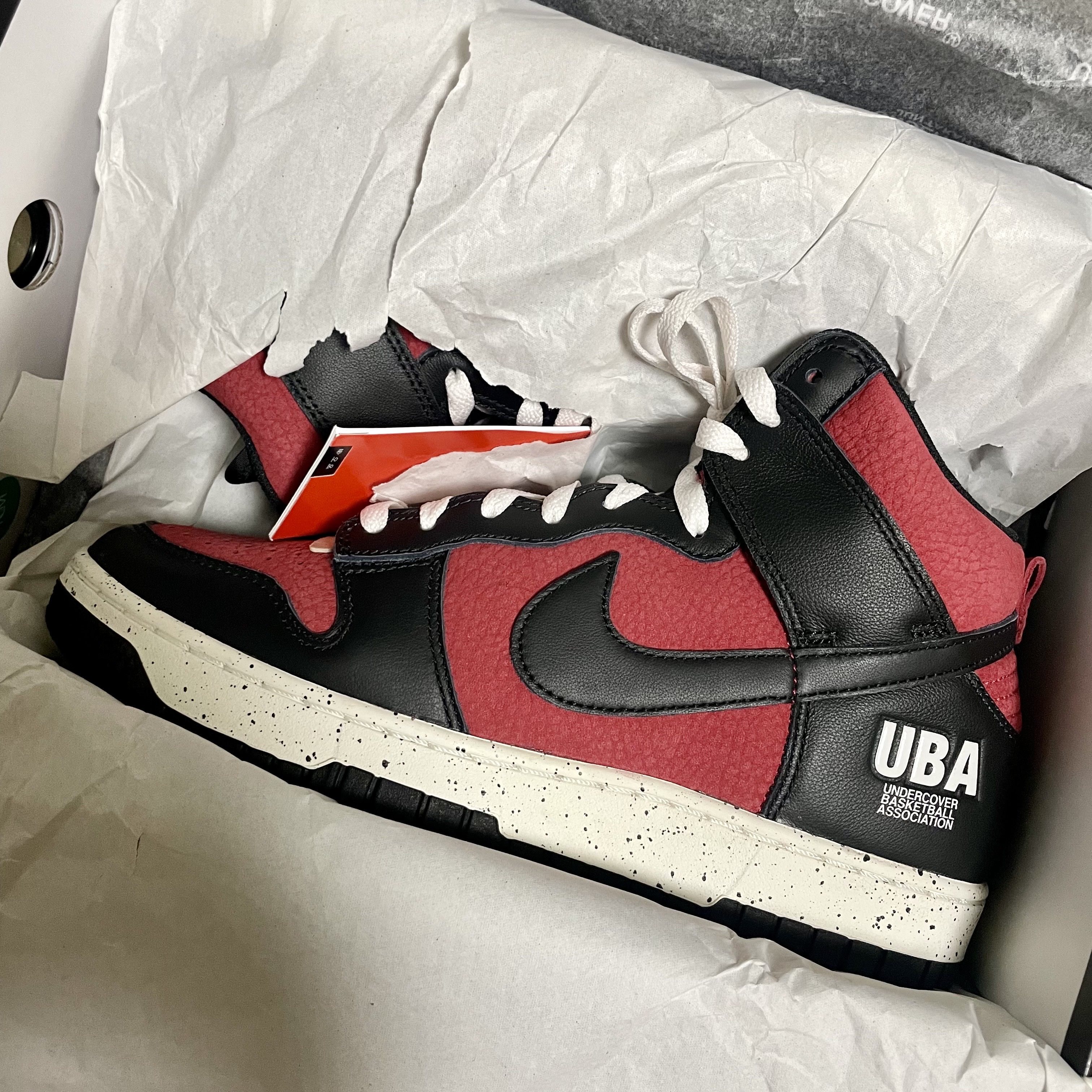 Nike x Undercover Dunk High 1985 Gym Red 착용 스타일