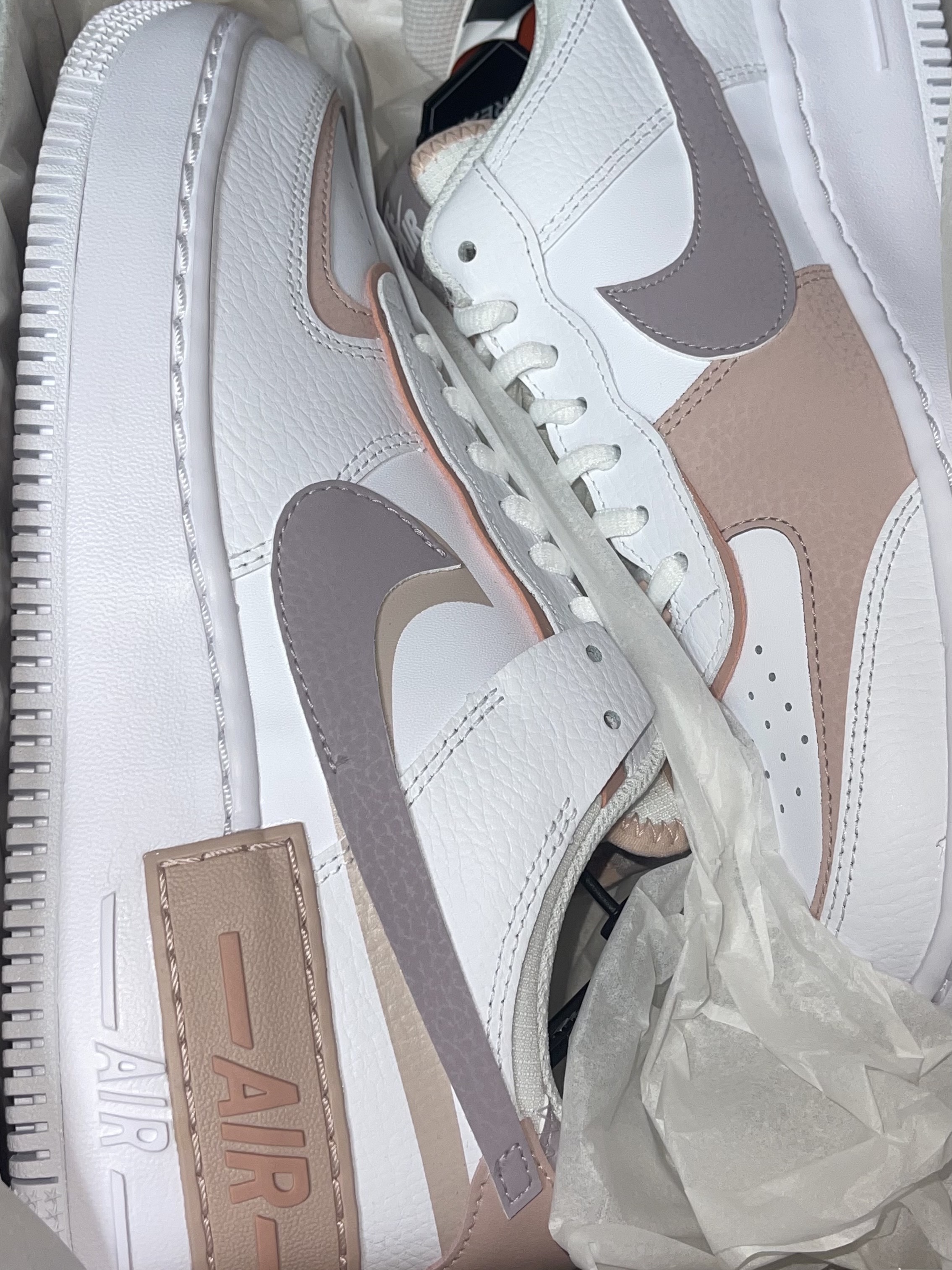 (W) Nike Air Force 1 Shadow White Pink Oxford 착용 스타일 - 1