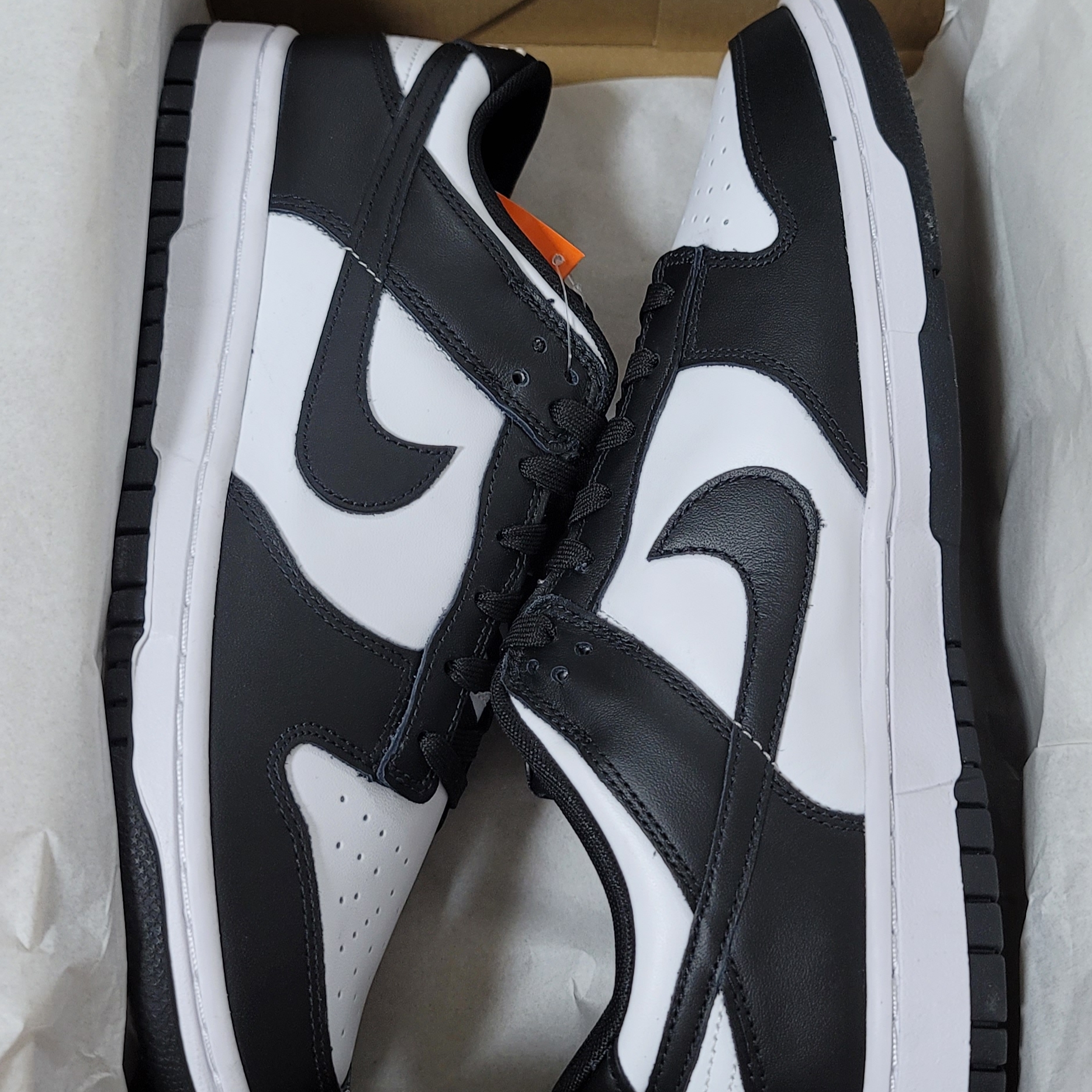 Nike Dunk Low Retro Black 착용 스타일 - 3