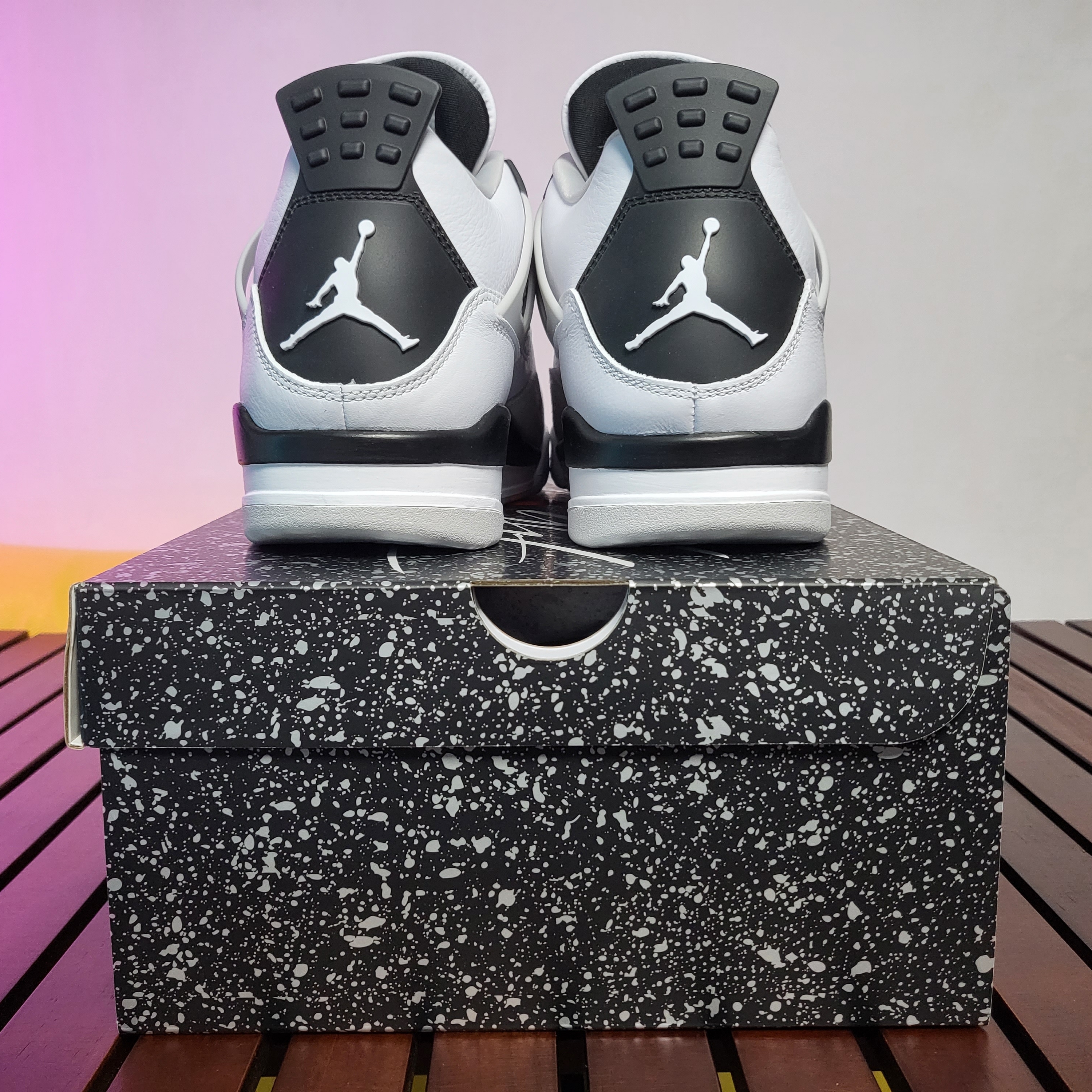 Jordan 4 Retro White and Black 착용 스타일 - 3