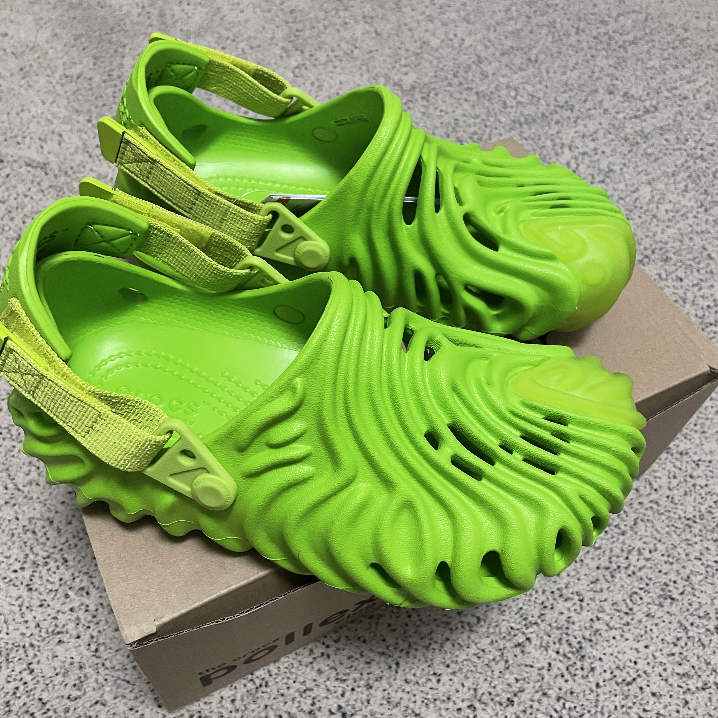 Crocs x Salehe Bembury Pollex Clog Crocodile 착용 스타일