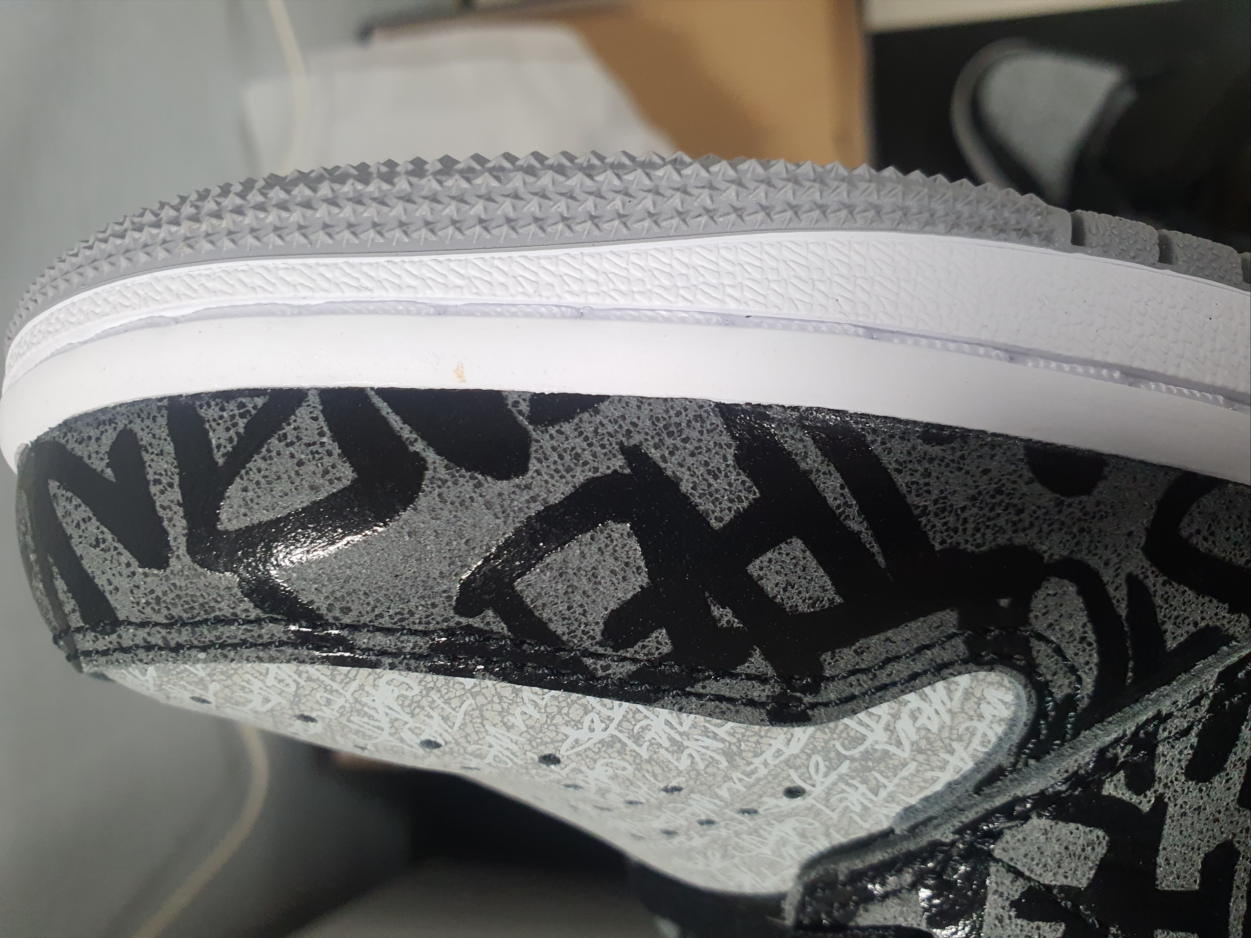 Jordan 1 Retro High OG Rebellionaire 착용 스타일 - 3
