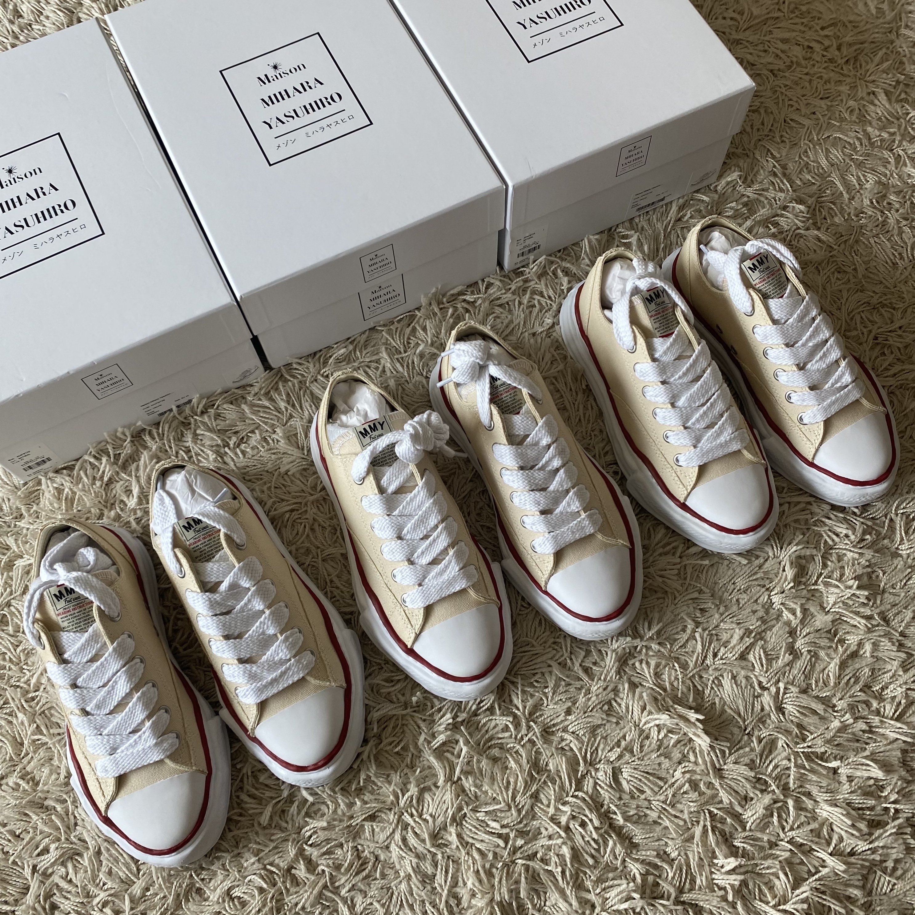 Maison Mihara Yasuhiro Peterson OG Sole Canvas Low-top Sneakers Natural 착용 스타일