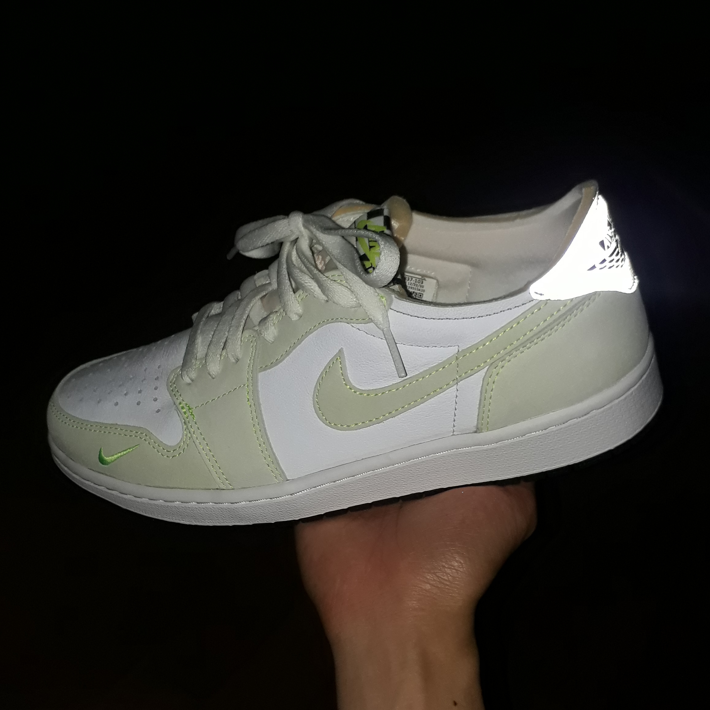 Jordan 1 Low OG Ghost Green 착용 스타일