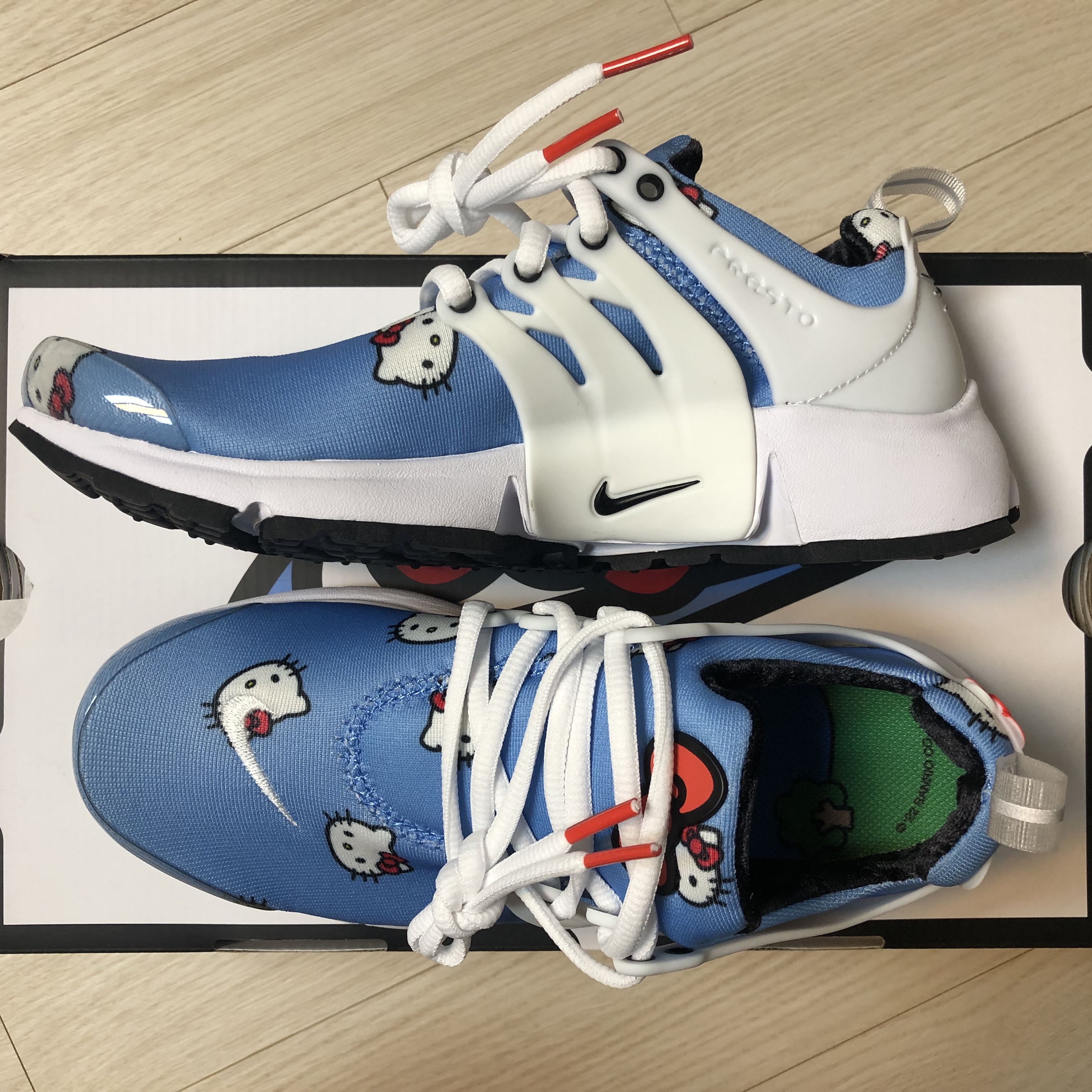 Nike x Hello Kitty Air Presto University Blue 착용 스타일 - 1