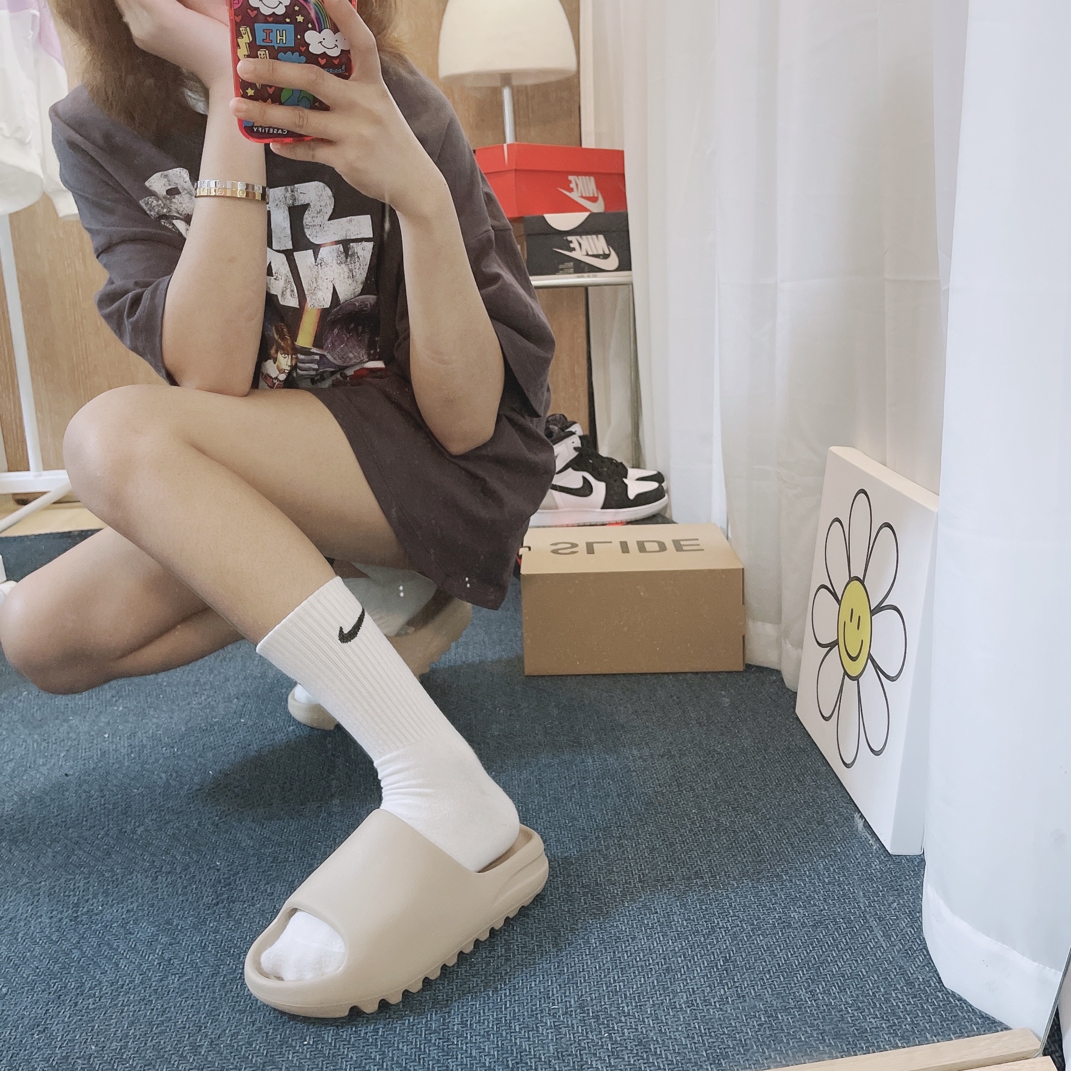 Adidas Yeezy Slide Pure - Re-Release Ver. 착용 스타일 - 1