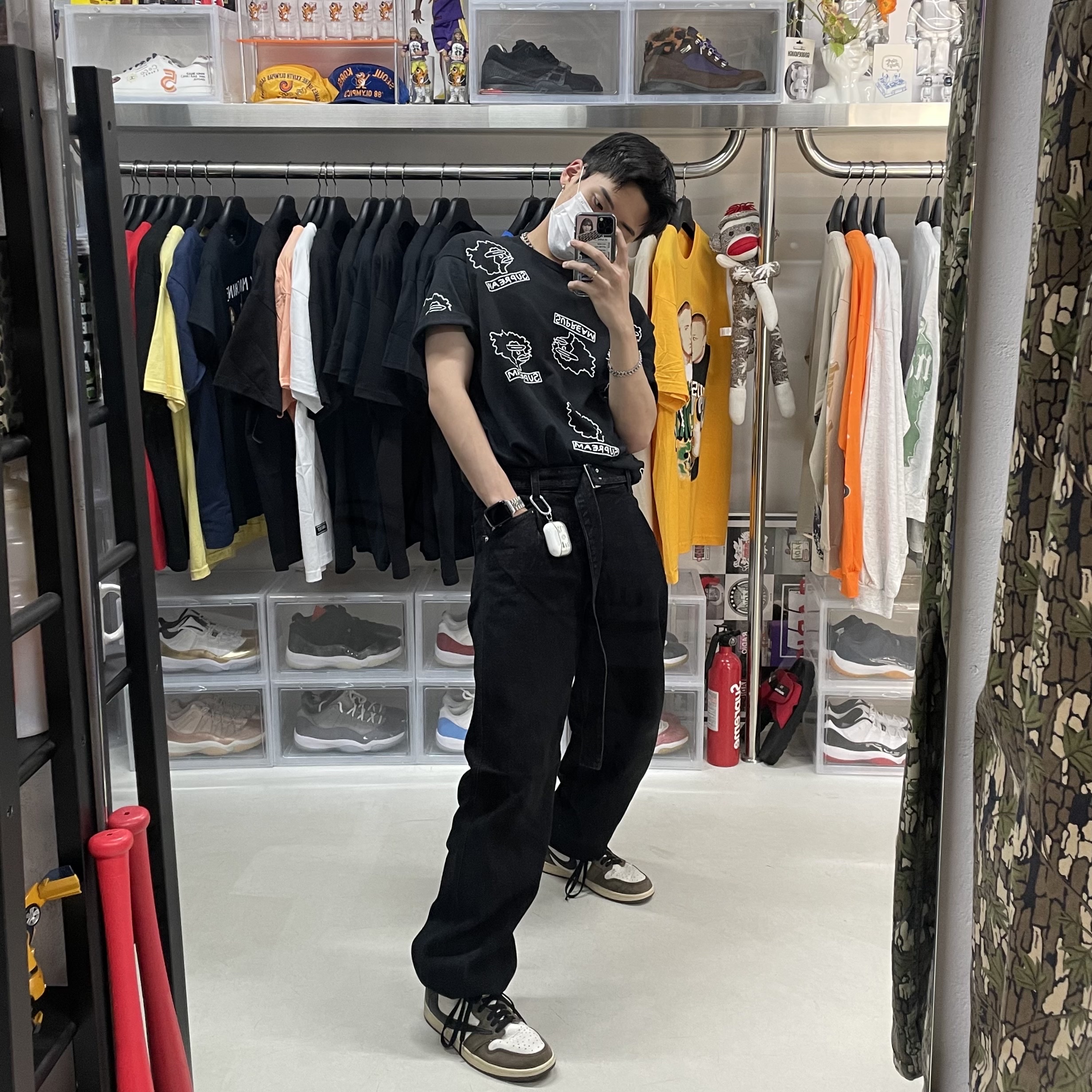 Jordan 1 x Travis Scott Retro High OG SP Mocha 착용 스타일