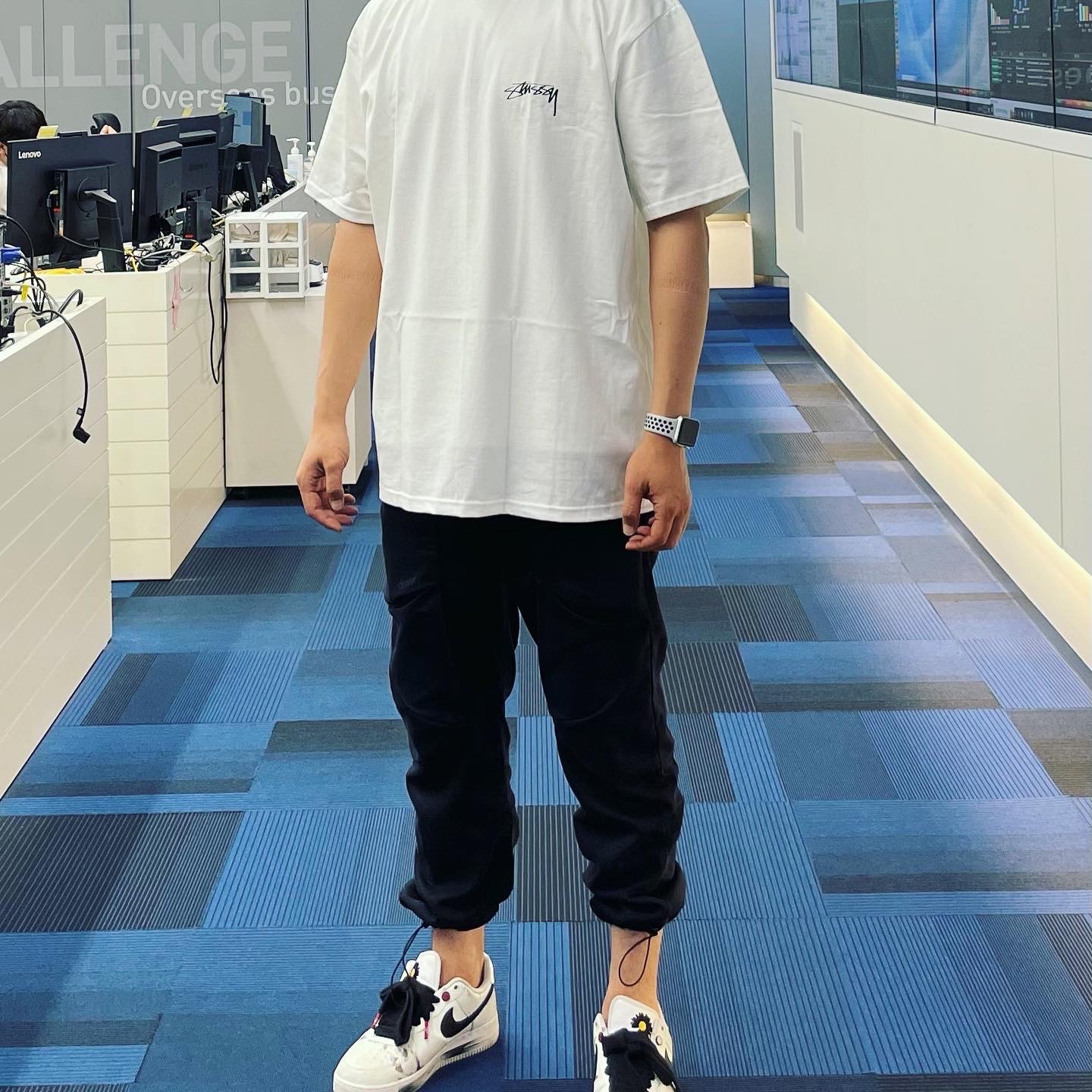 Nike x Peaceminusone Air Force 1 Low Para-Noise 2.0 착용 스타일 - 2