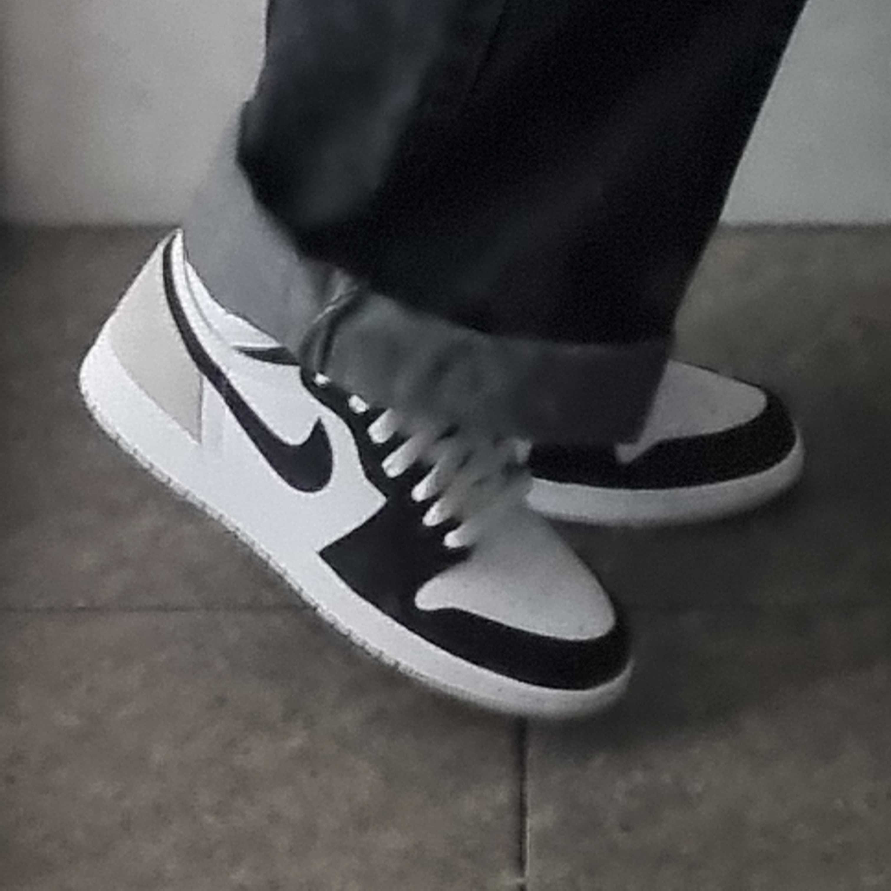 (GS) Jordan 1 Retro High OG Bleached Coral 착용 스타일 - 2