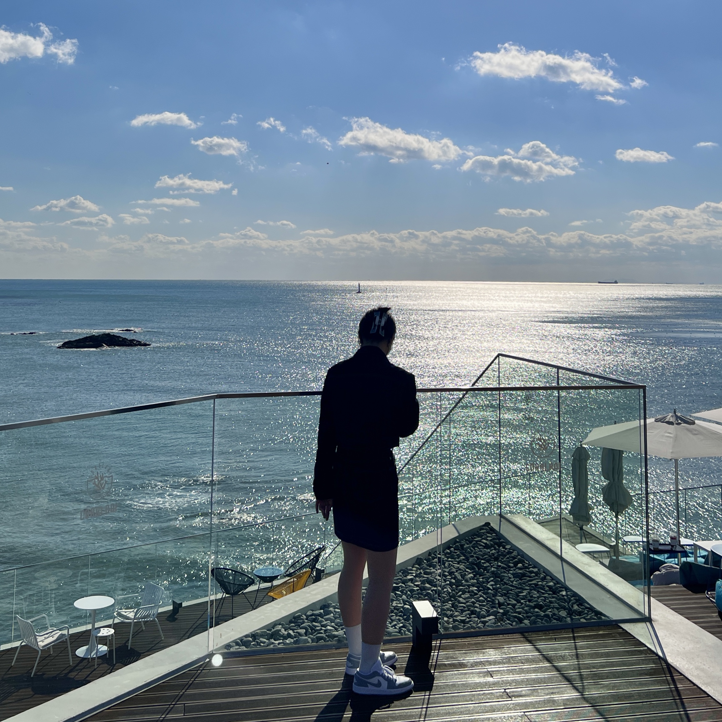 (W) Jordan 1 Low White Wolf Grey 착용 스타일 - 1