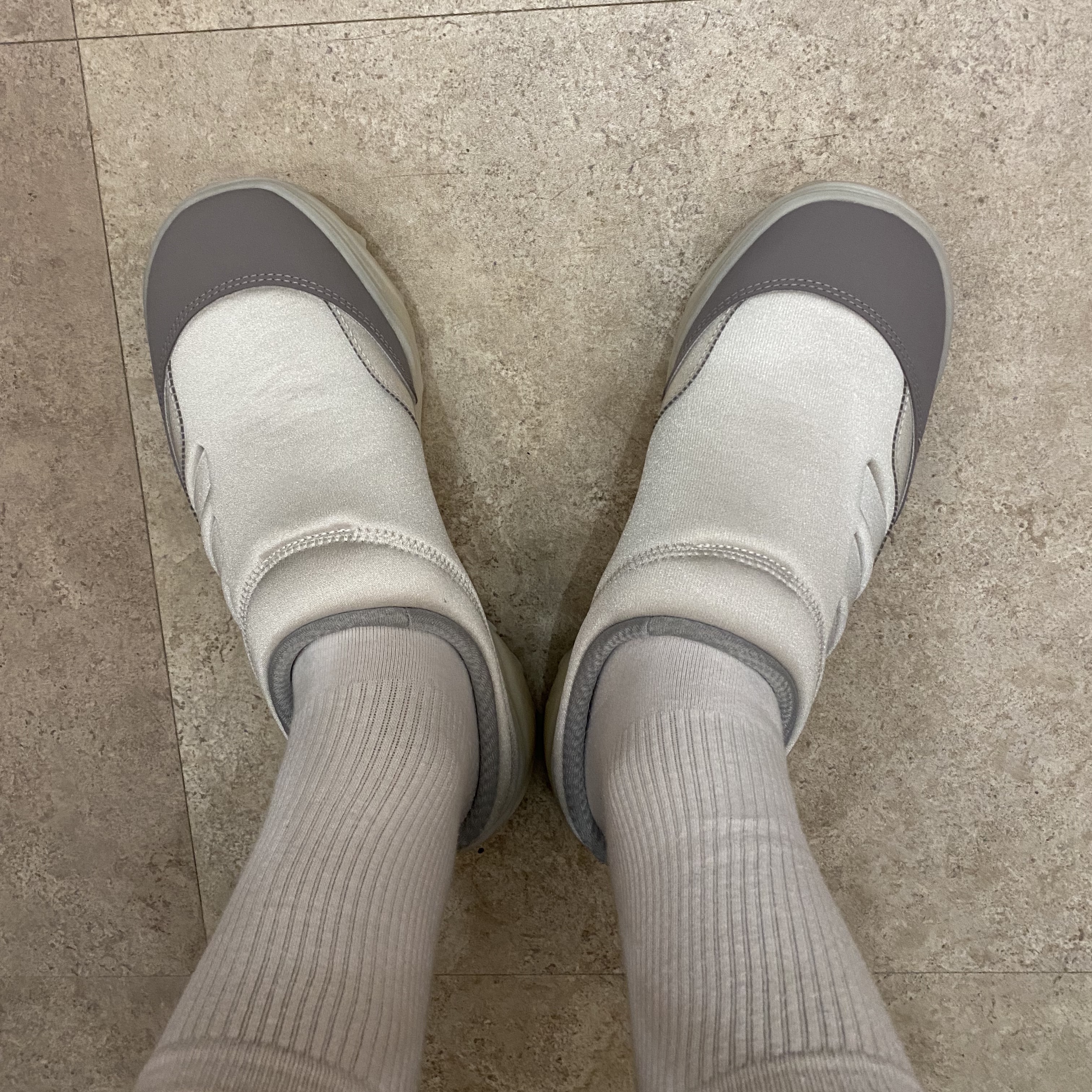 Adidas x 032c GSG Mule Grey 착용 스타일