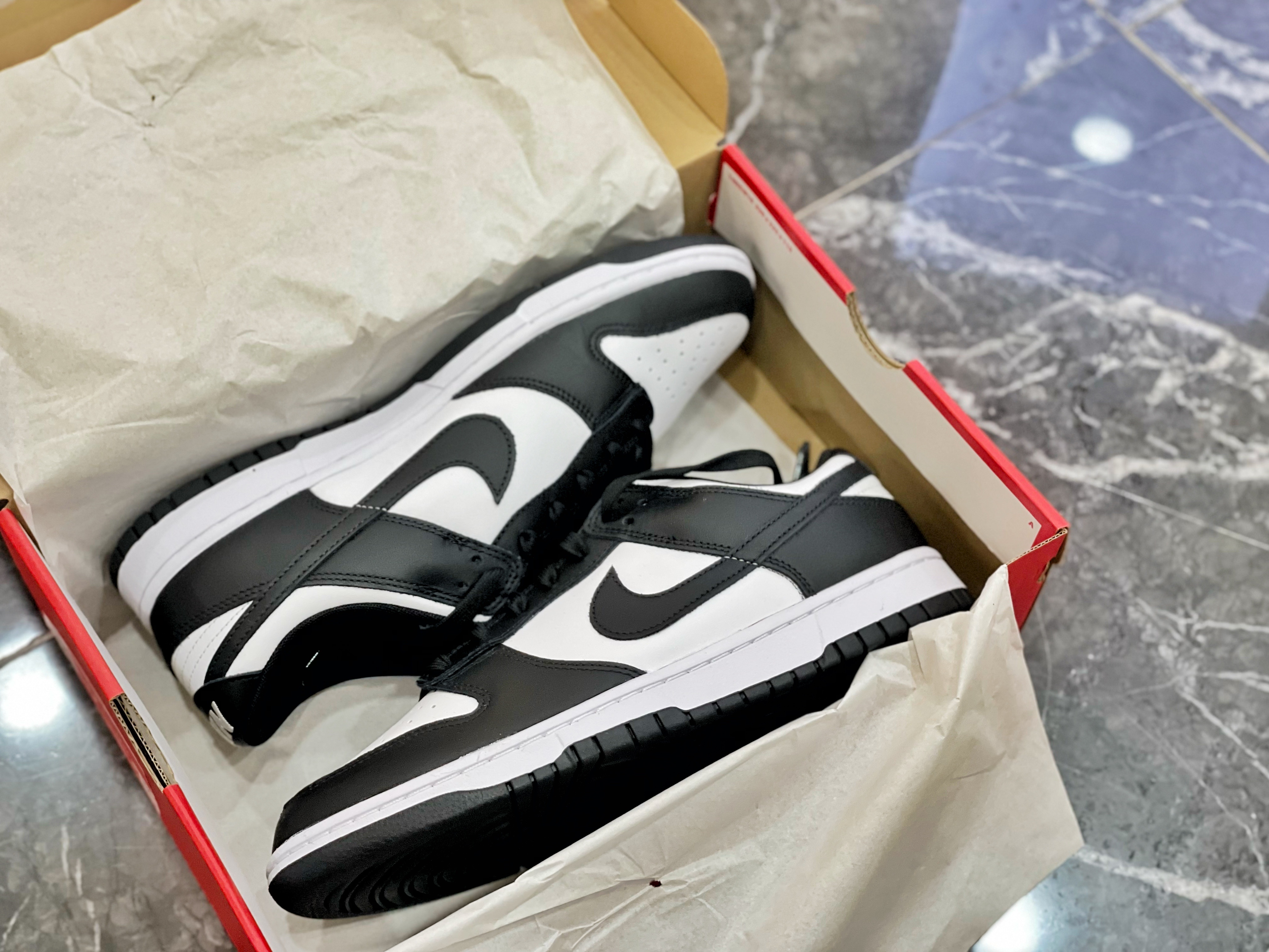 Nike Dunk Low Retro Black 착용 스타일