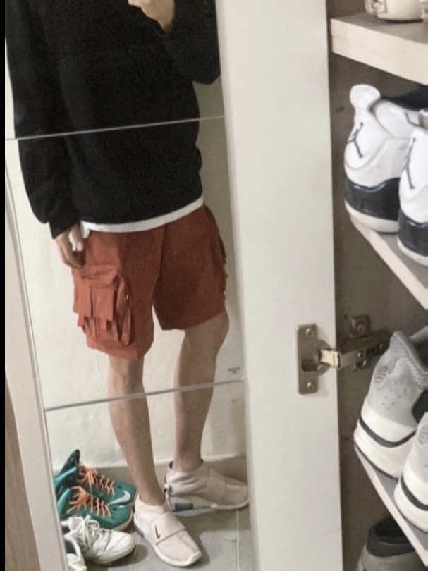 Nike ACG Cargo Shorts Redstone - Asia 착용 스타일