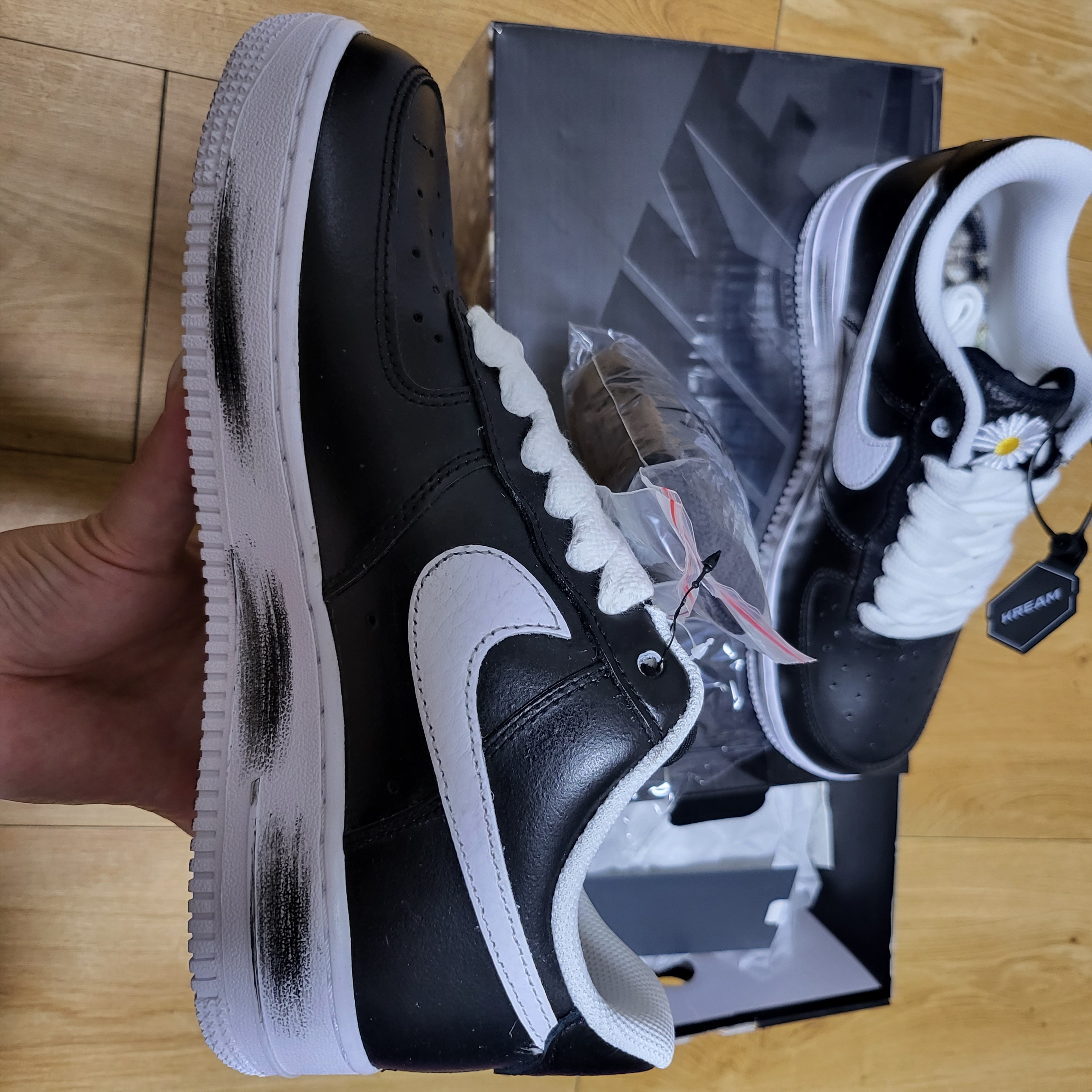 Nike x Peaceminusone Air Force 1 Low Para-Noise 착용 스타일