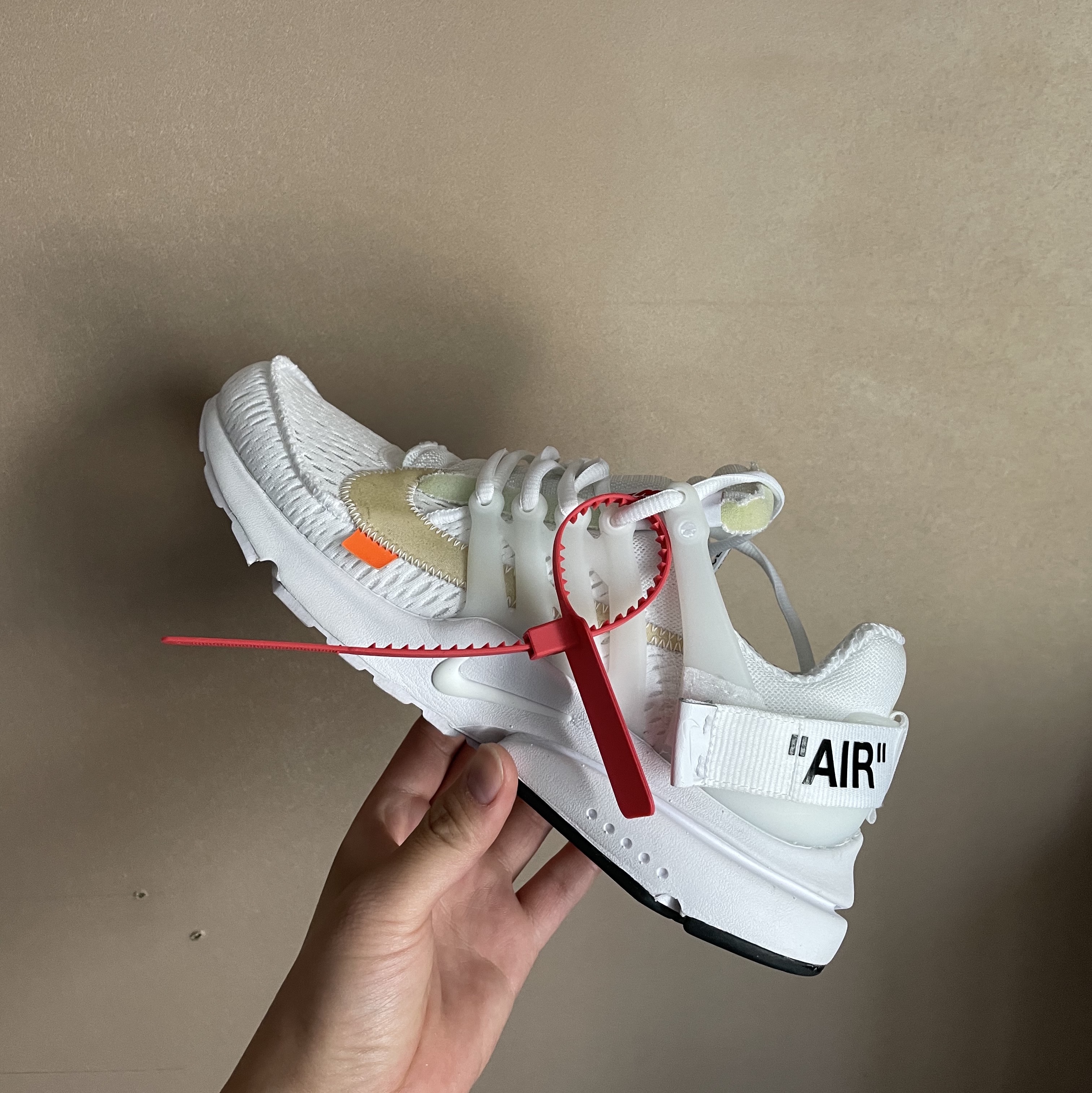 Nike x Off-White Air Presto White 착용 스타일