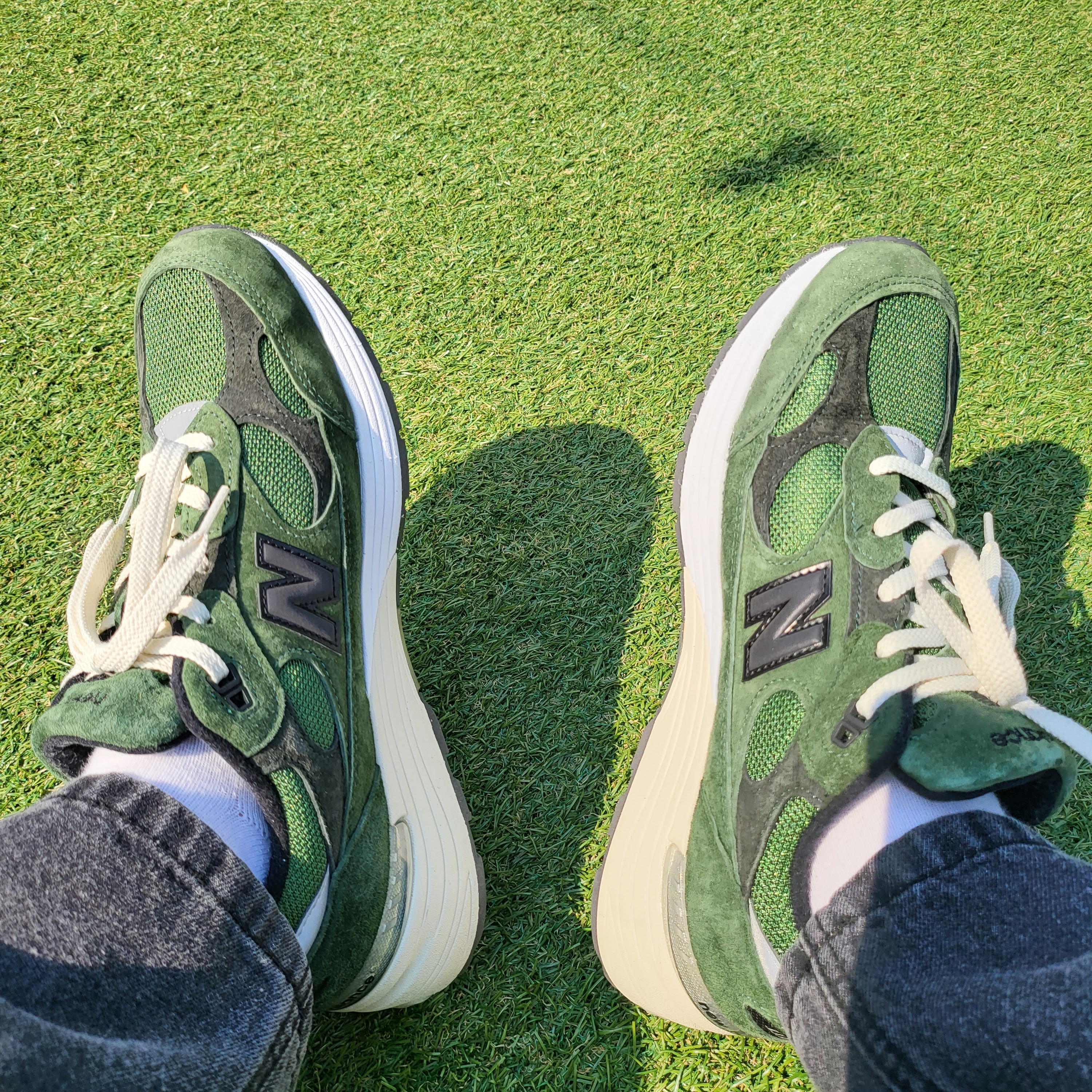 New Balance x JJJJound 990v3 Olive, New Balance x JJJJound 992 Made in USA Grey 착용 스타일 - 4