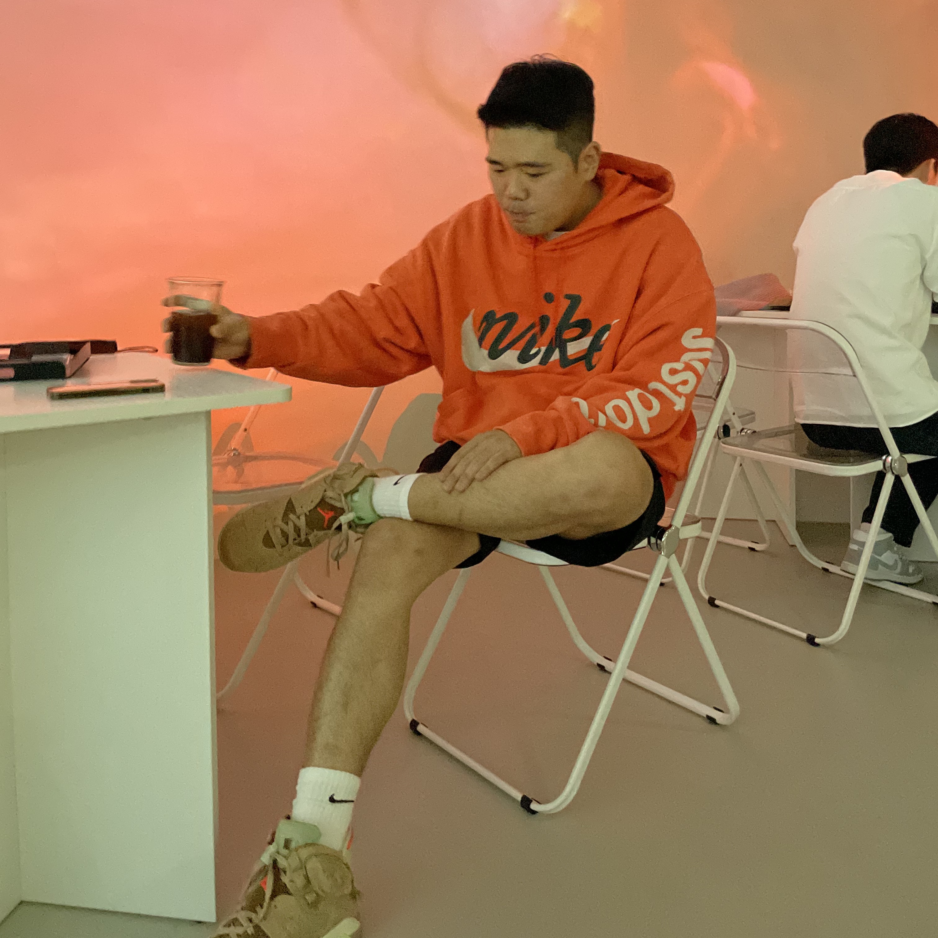 Nike x Cactus Plant Flea Market Shoebox Heavyweight Hooded Pullover Orange - US/EU, Nike x Cactus Plant Flea Market Shoebox Heavyweight Hooded Pullover Orange - Asia 착용 스타일
