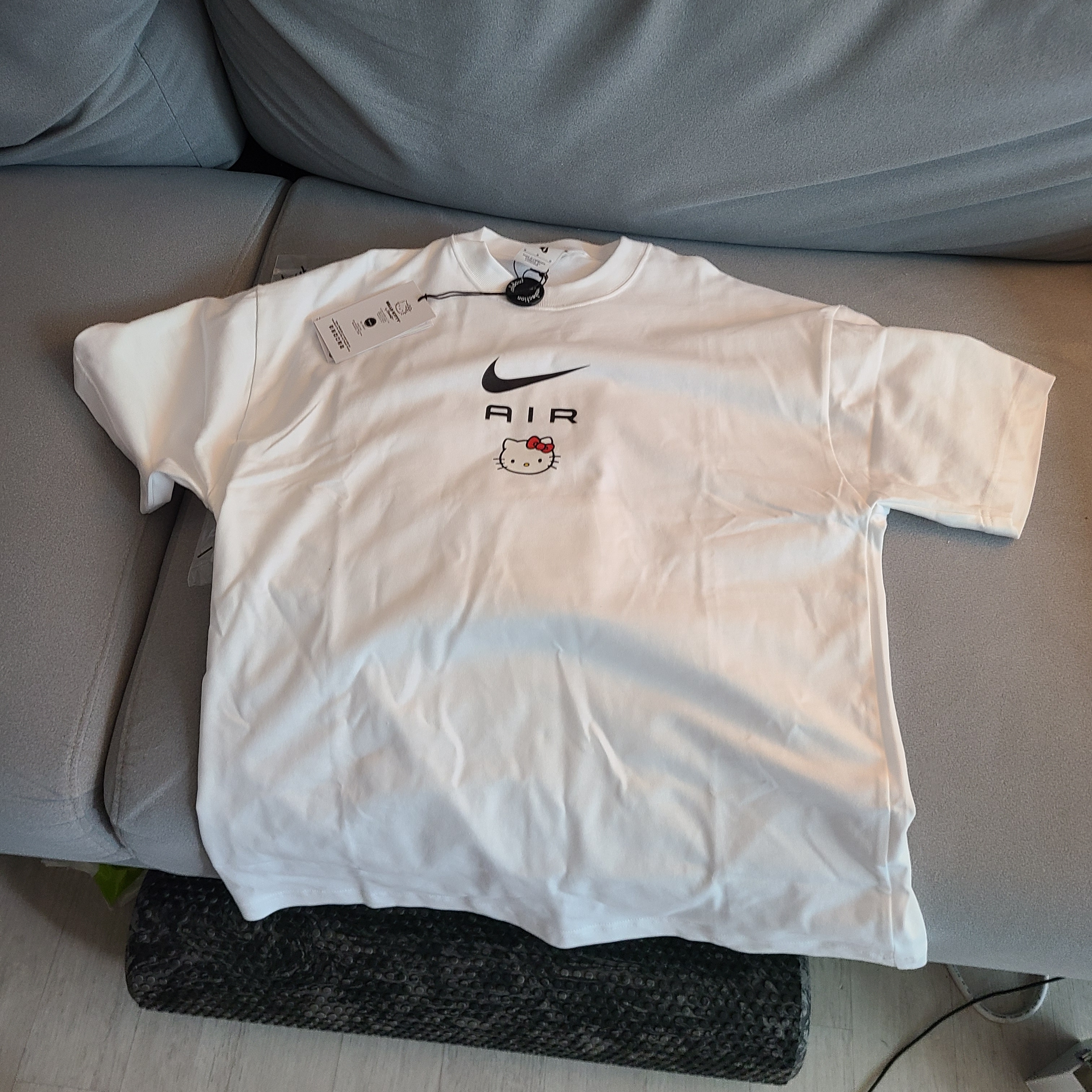 Nike x Hello Kitty NRG Air T-Shirt White - Asia 착용 스타일 - 1