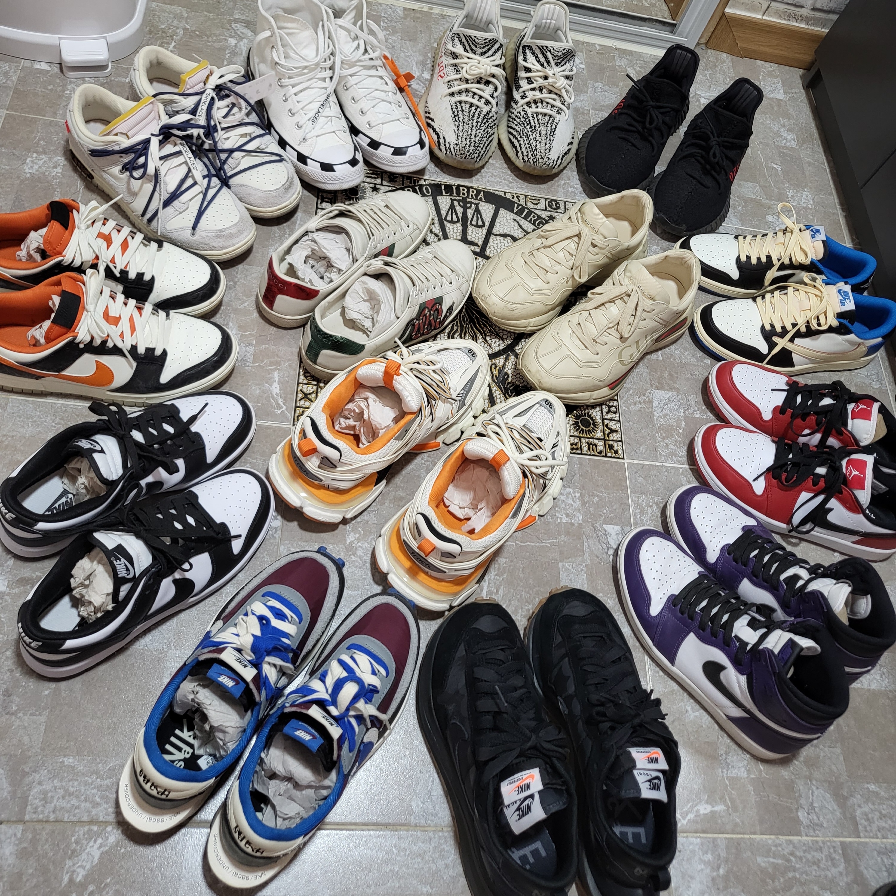 Nike x Off-White Dunk Low The 50 - Lot 18, Converse x Off-White Chuck 70 High V2 2021 착용 스타일