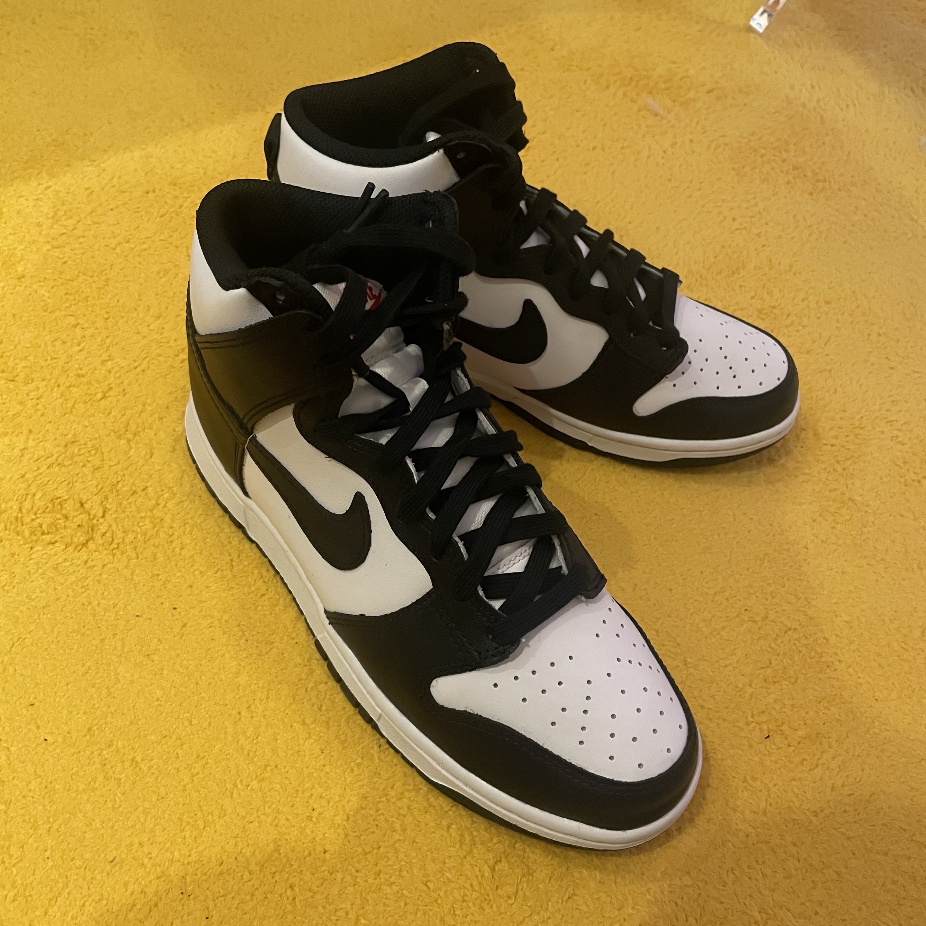 (W) Nike Dunk High Black and White 착용 스타일