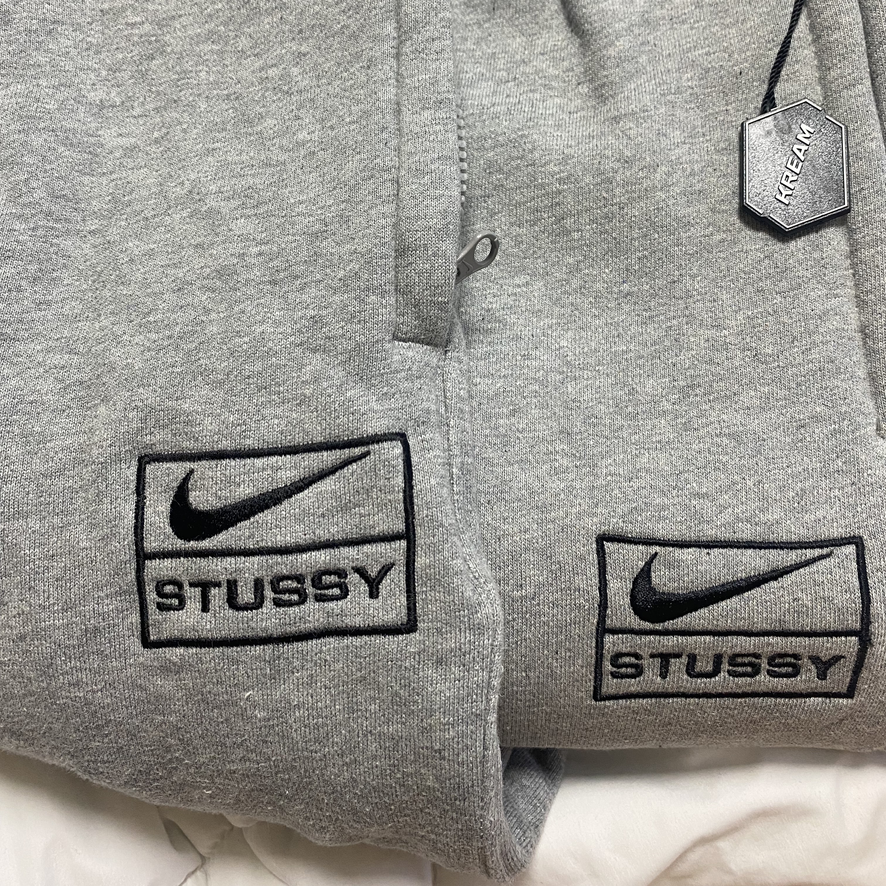 Nike x Stussy NRG RA Fleece Pants Dark Grey Heather (DJ9490-063), Nike Dunk Low Retro Black 착용 스타일 - 2