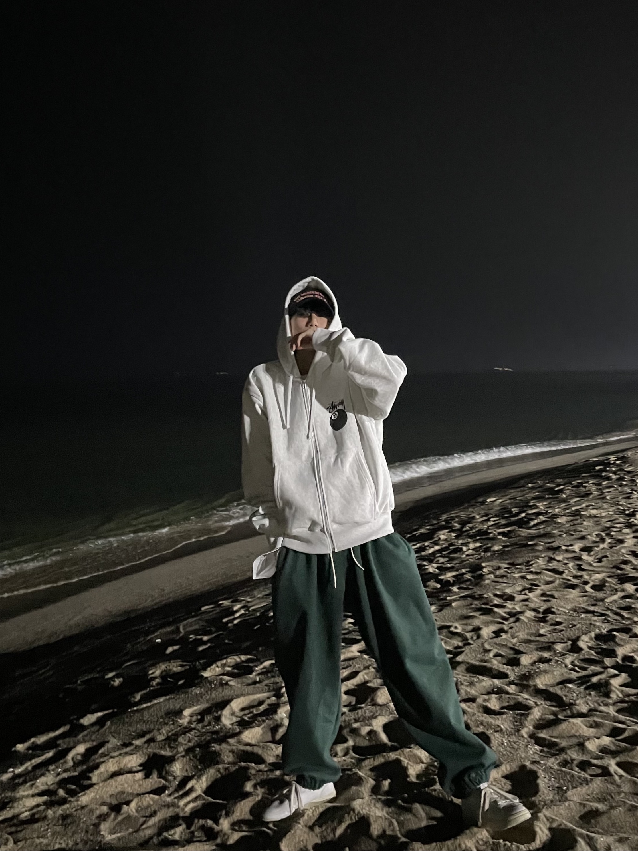 Autry Medalist Low Leather Sneakers White, (W) Autry Medalist Low Leather Sneakers White 착용 스타일