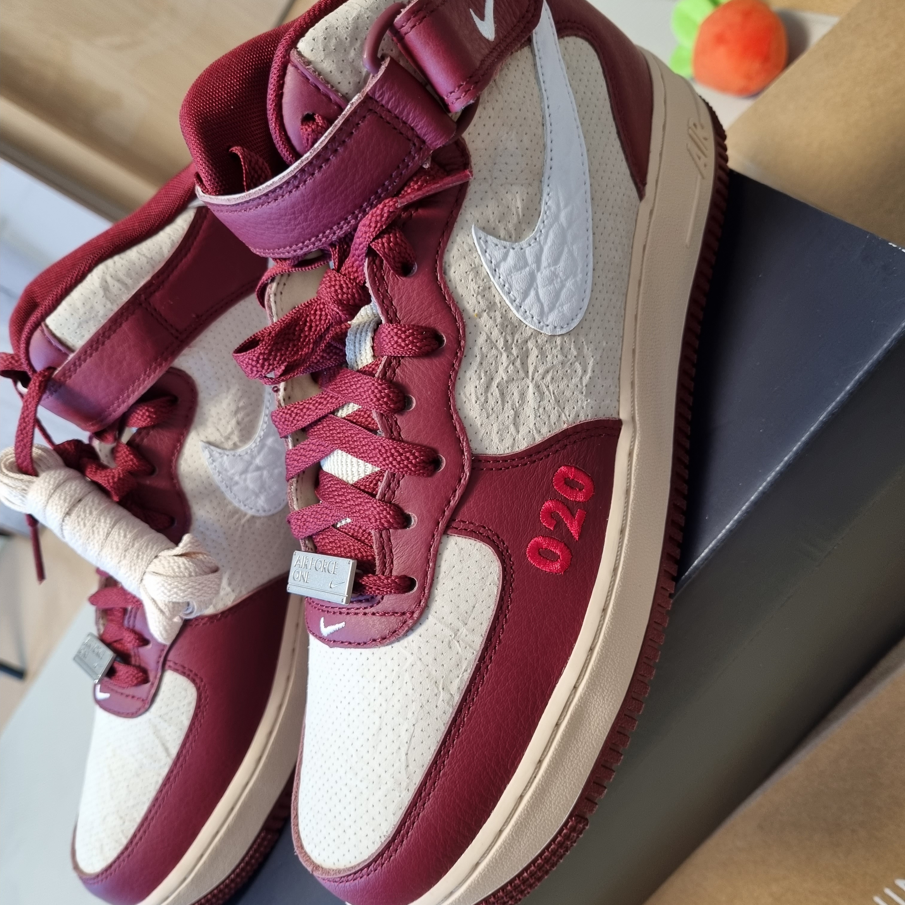 Nike Air Force 1 Mid London 착용 스타일 - 2