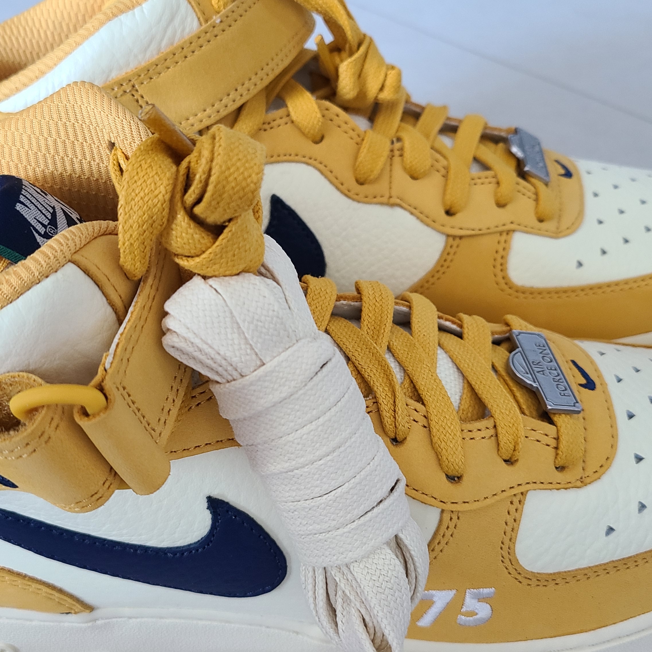 Nike Air Force 1 Mid Paris 착용 스타일